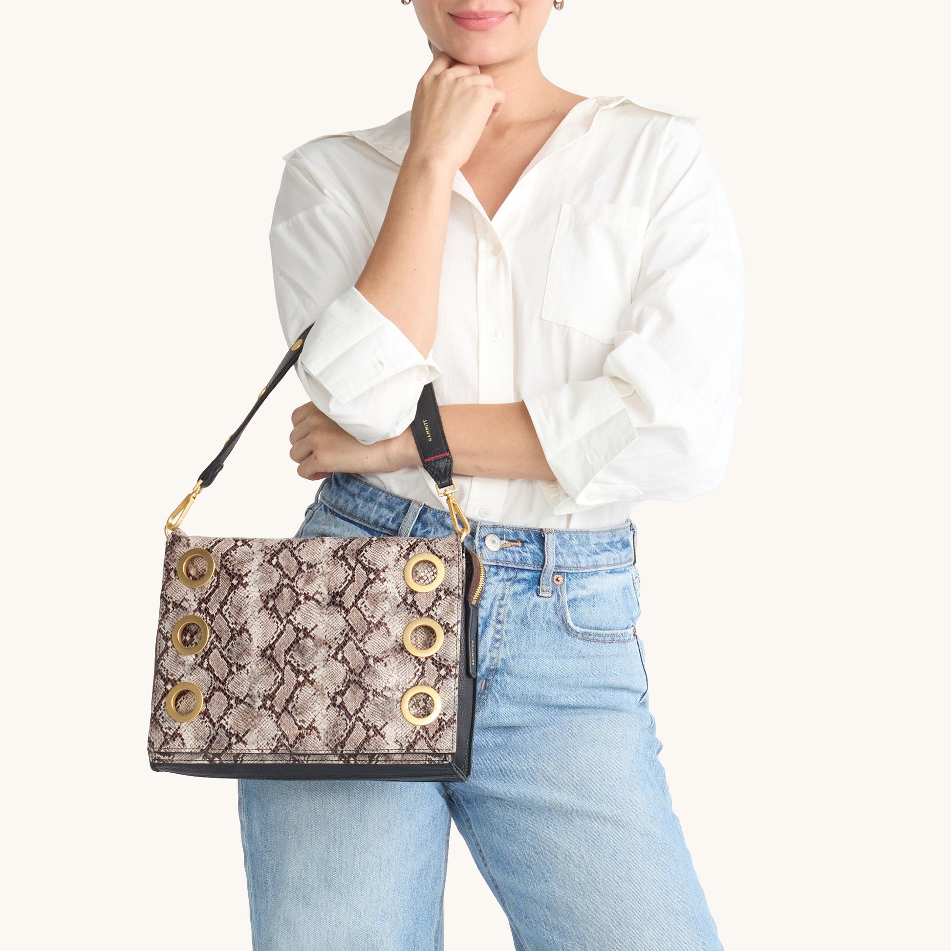 Montana-Clutch-Lrg-Contrast-Snake-Model-View