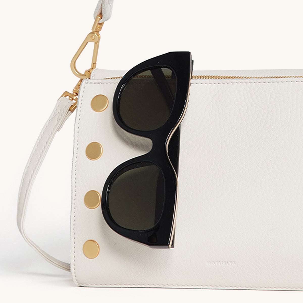 Montana-Clutch-Sml-Calla-Lily-White-Detail