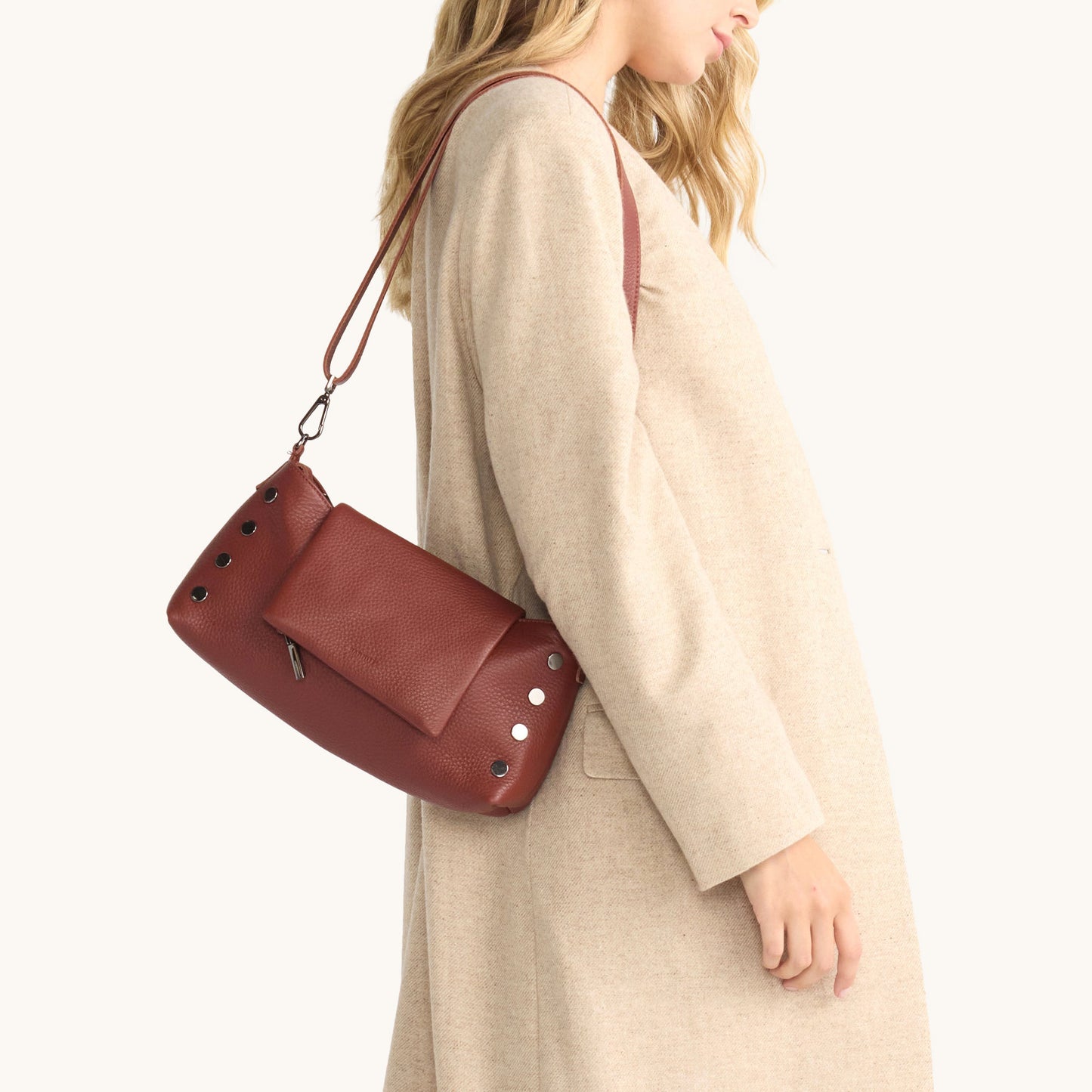 VIP-Satchel-Baroque-Brown-Model-View