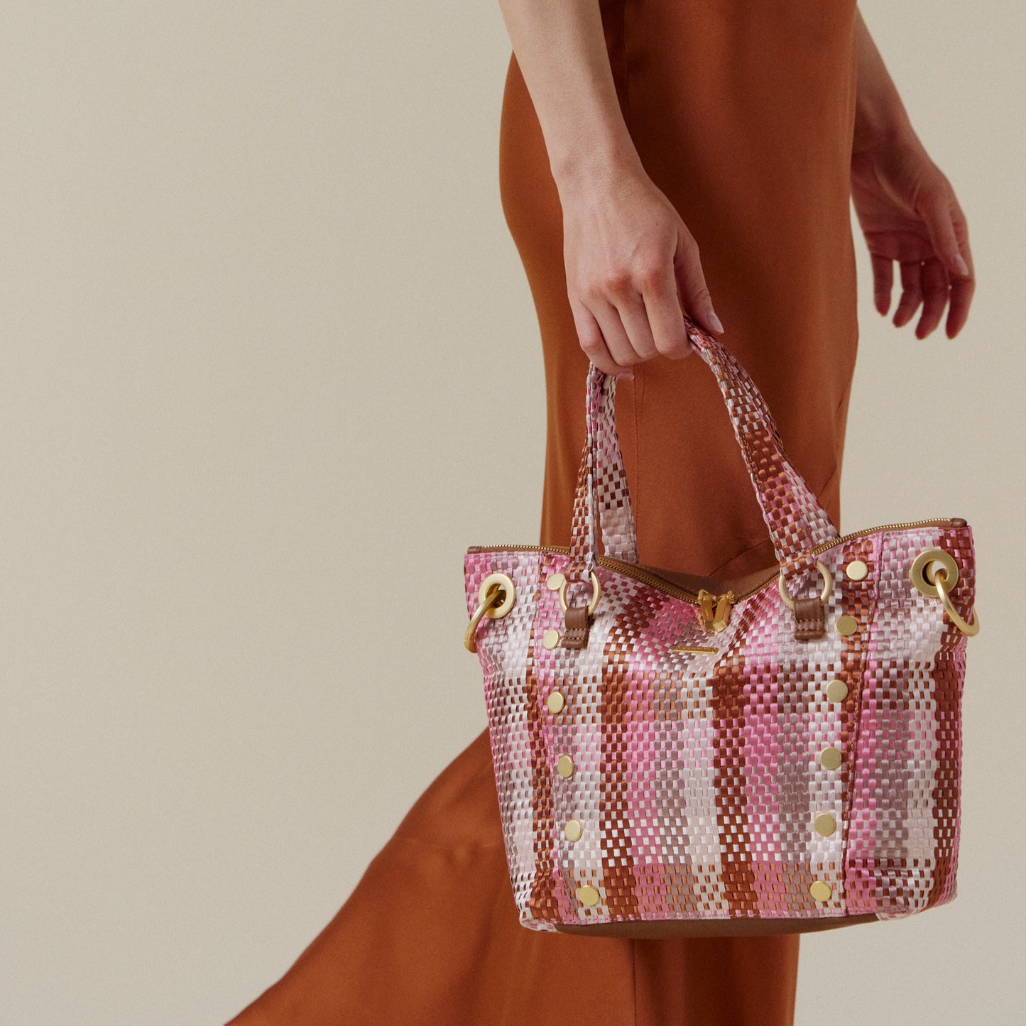 Daniel | Ribbon Weave/Brushed Gold | Med