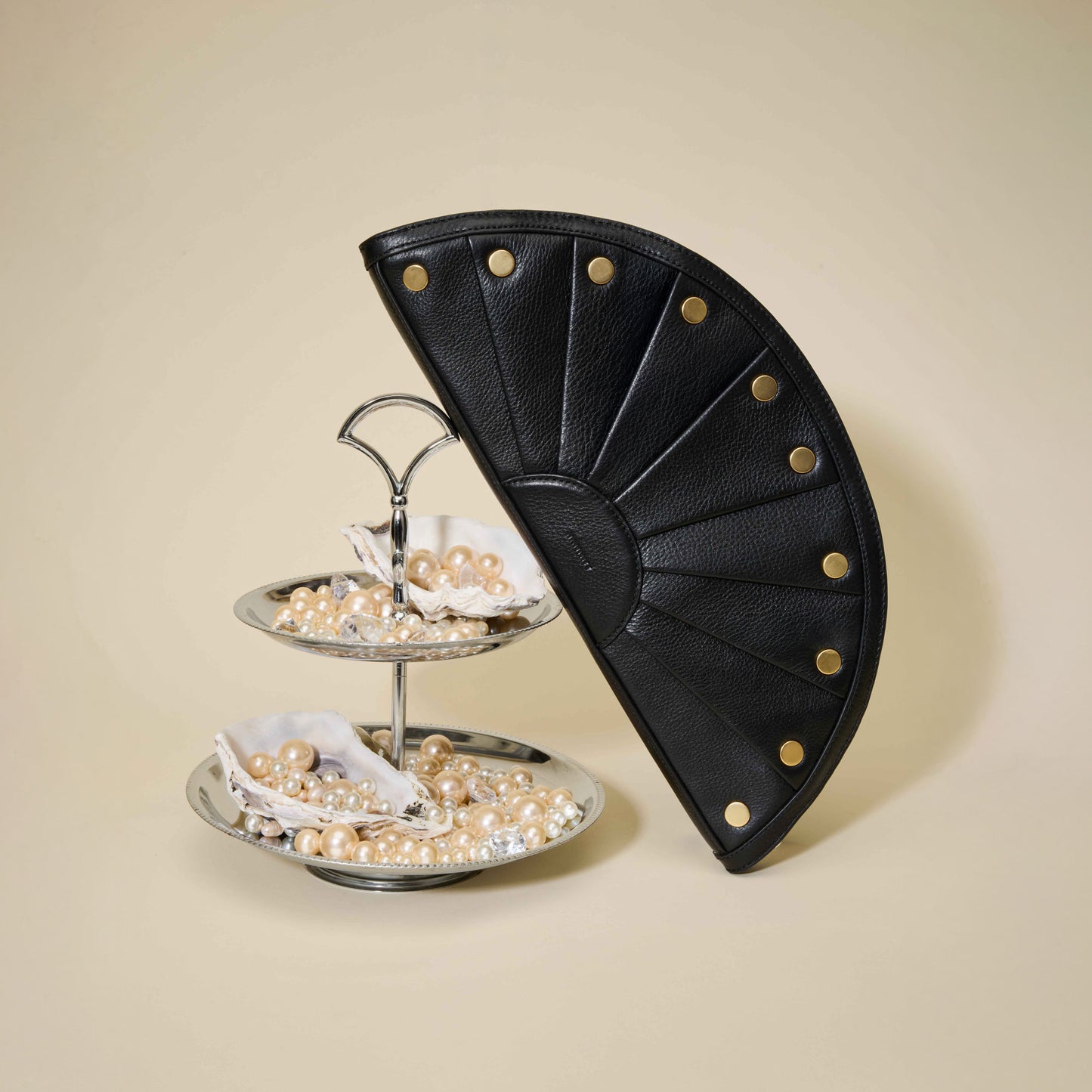 Shelley Clutch | Black/Brushed Gold