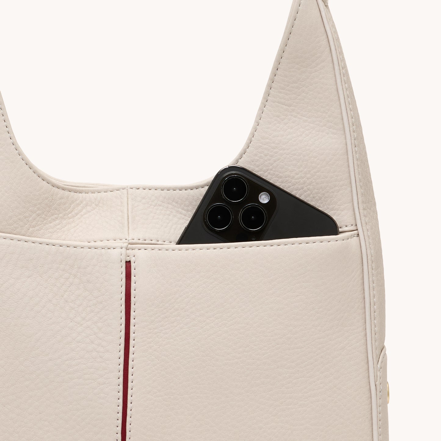 Tim-Med-Catamaran-Cream-BG-Back-Detail-View