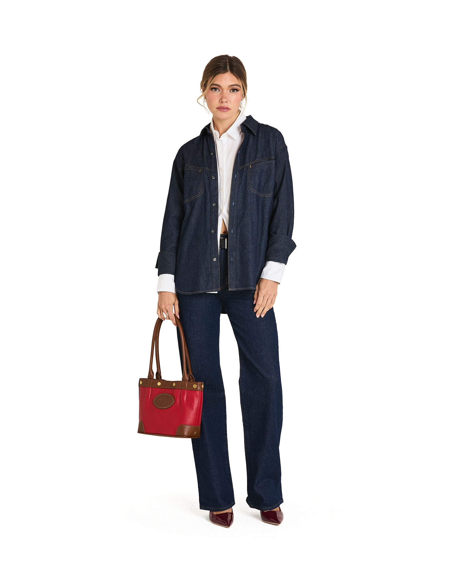 Model height is 5'9''