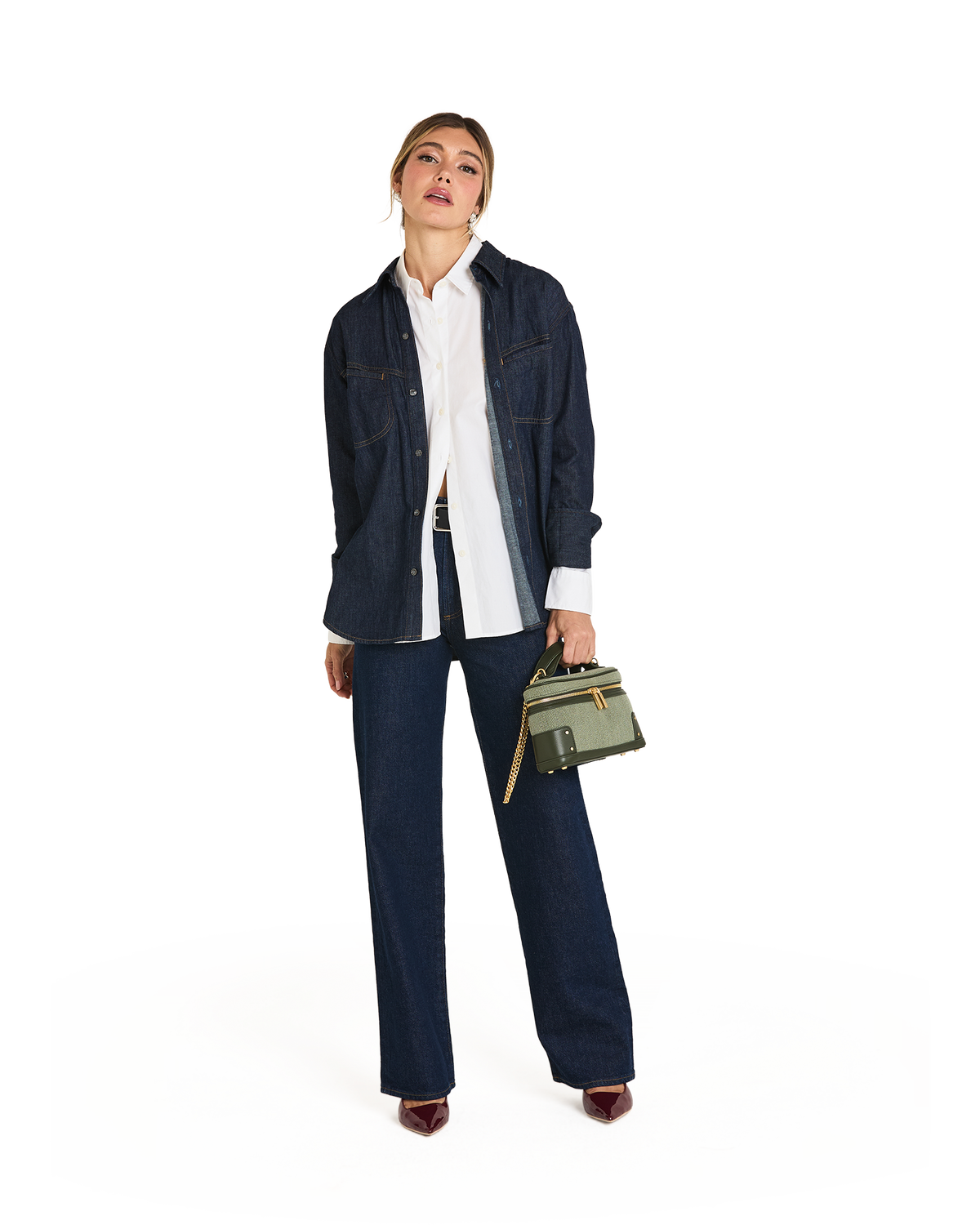Model height is 5'9''