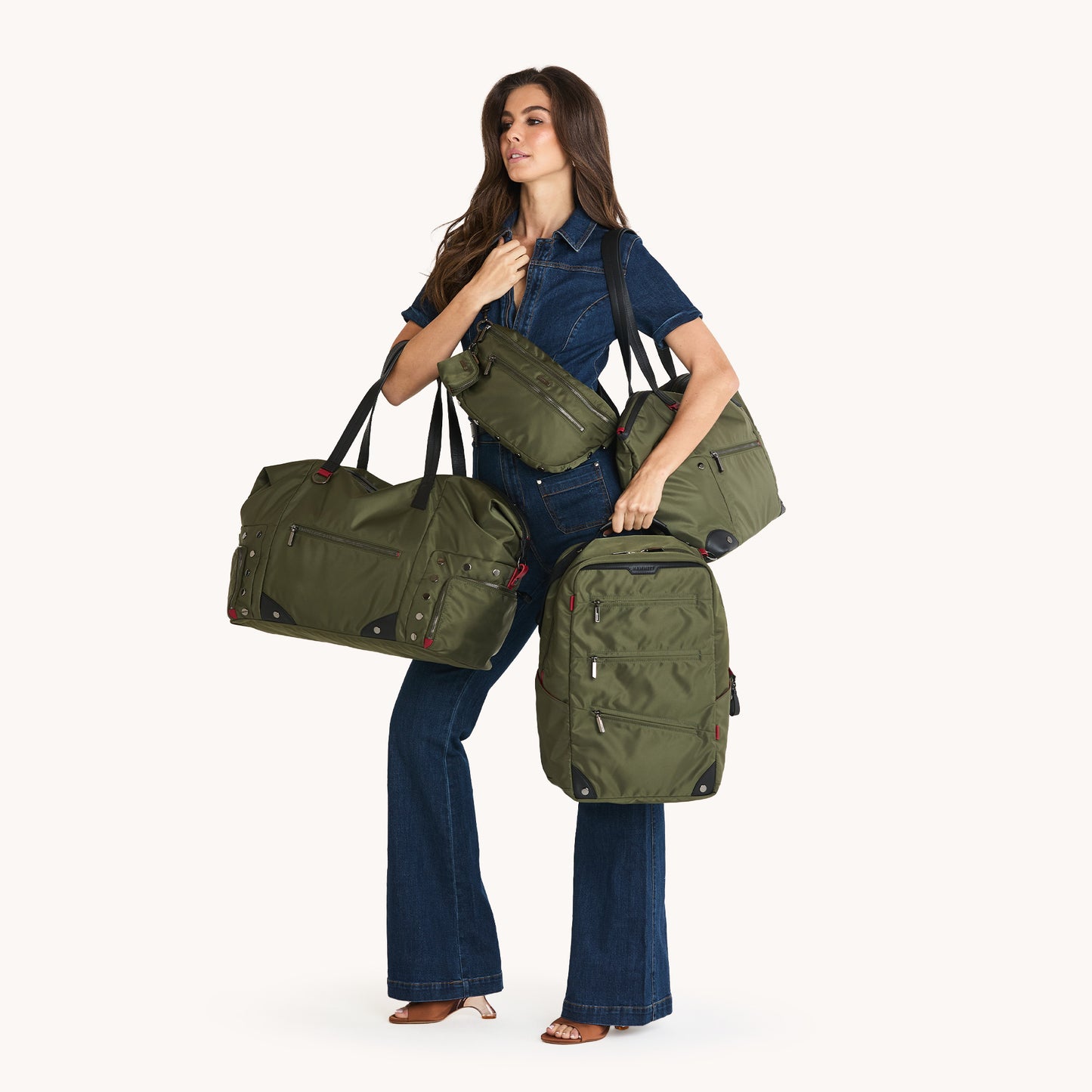 Ivy-Weekender-Jade-Nylon-GM-Model-View-4