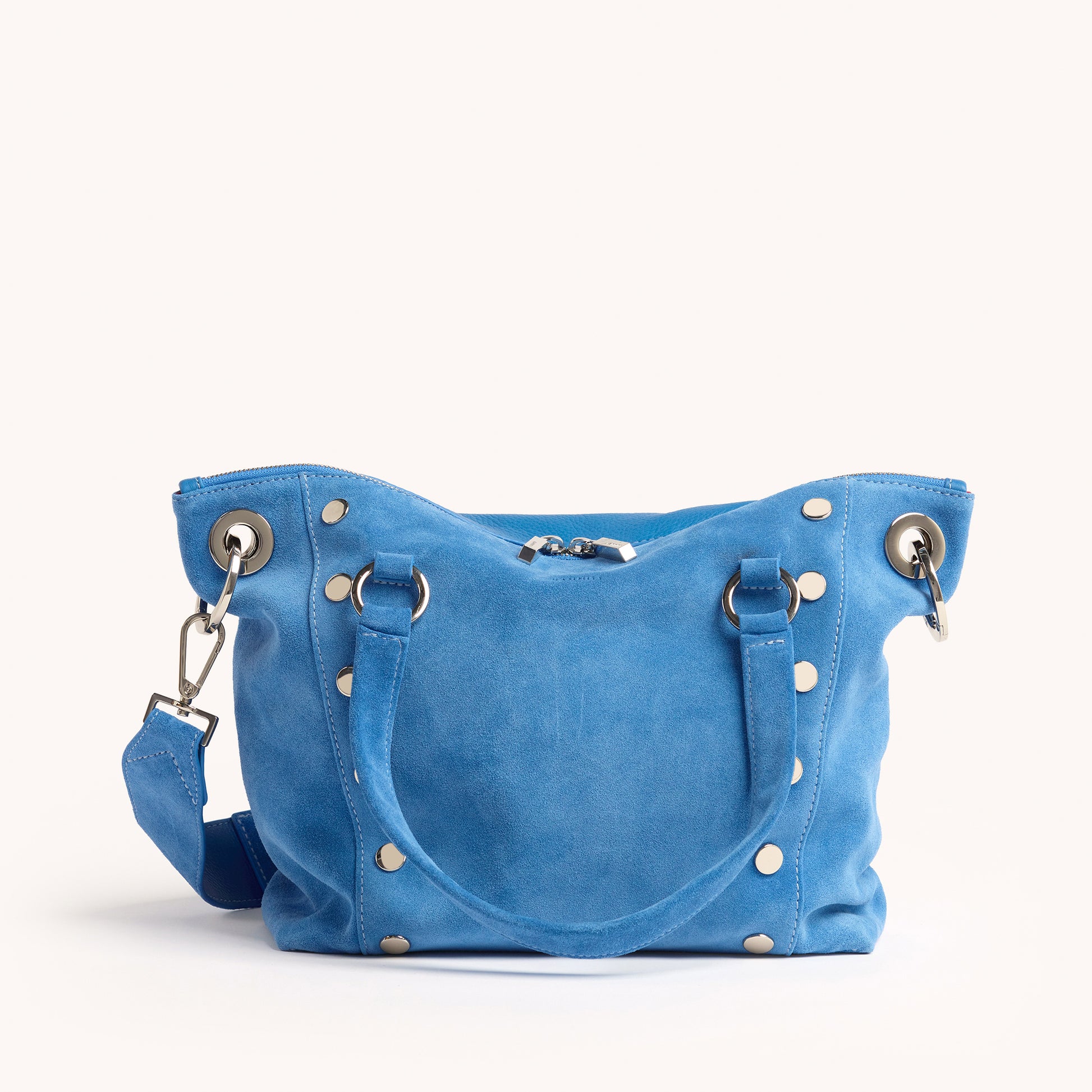 Daniel-Med-Hydrangea-Suede-S-Front-View-2