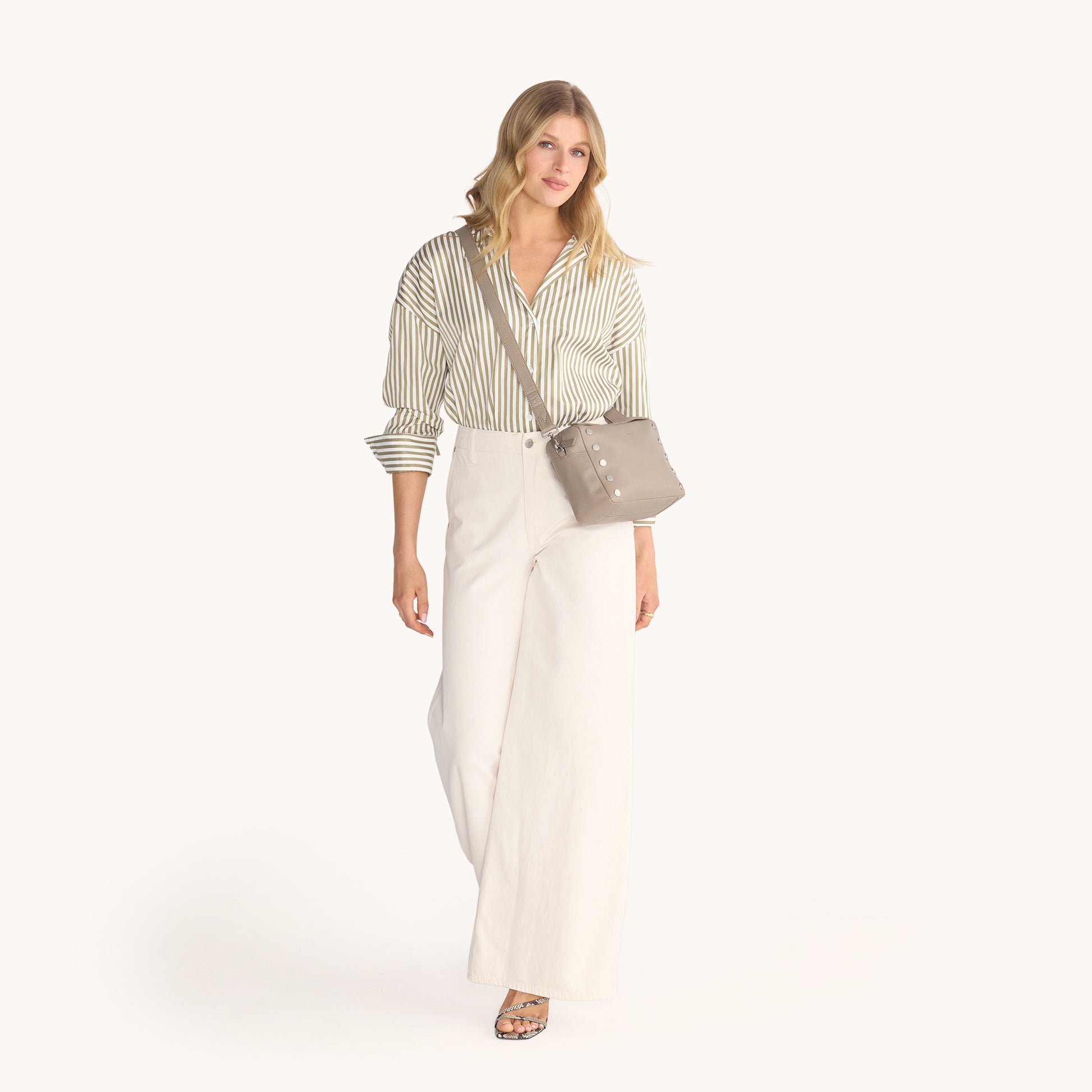 Evan-Crossbody-Med-Pewter-Pebble-BS-Model-View-3