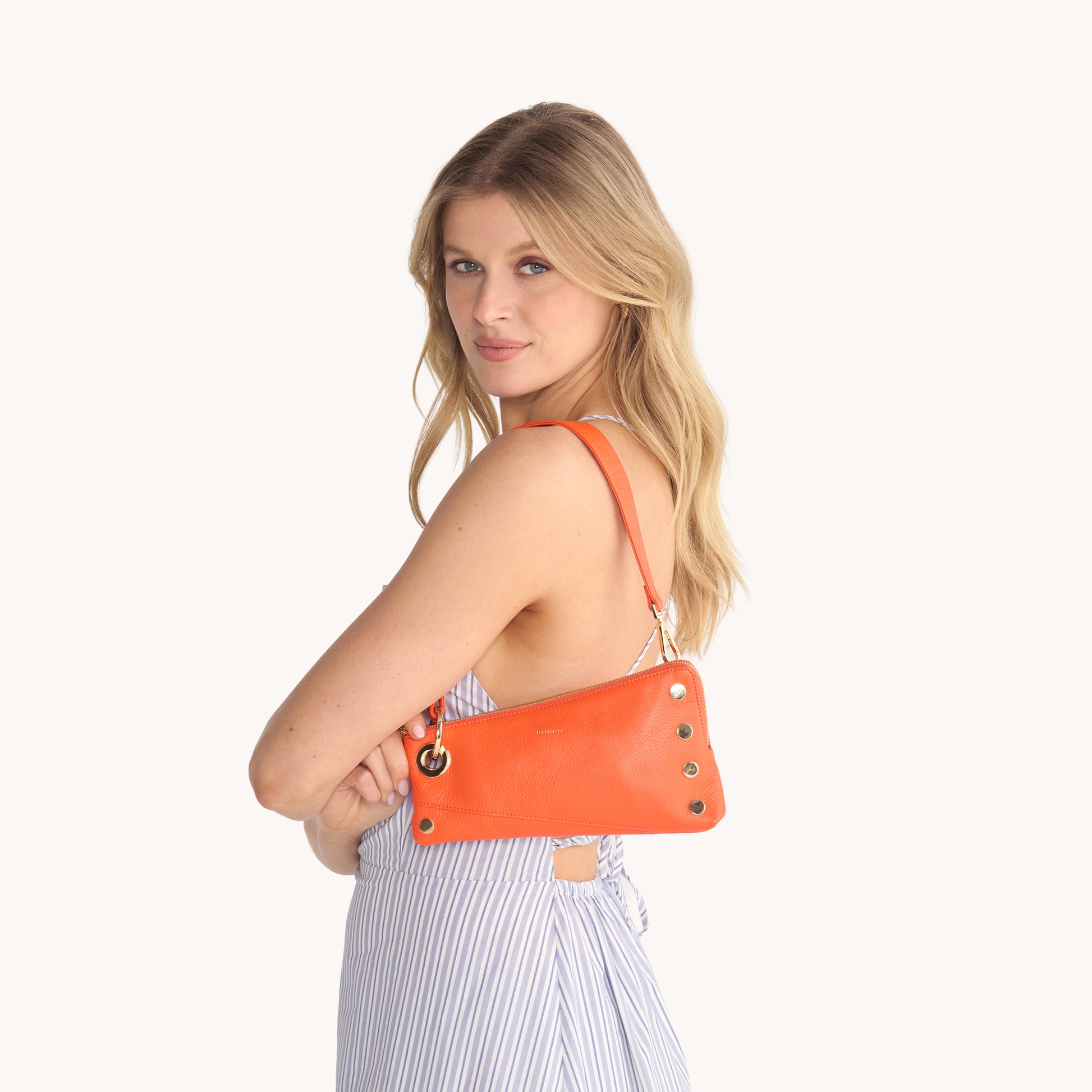 Nash-Pochette-Habanero-G-Model-View