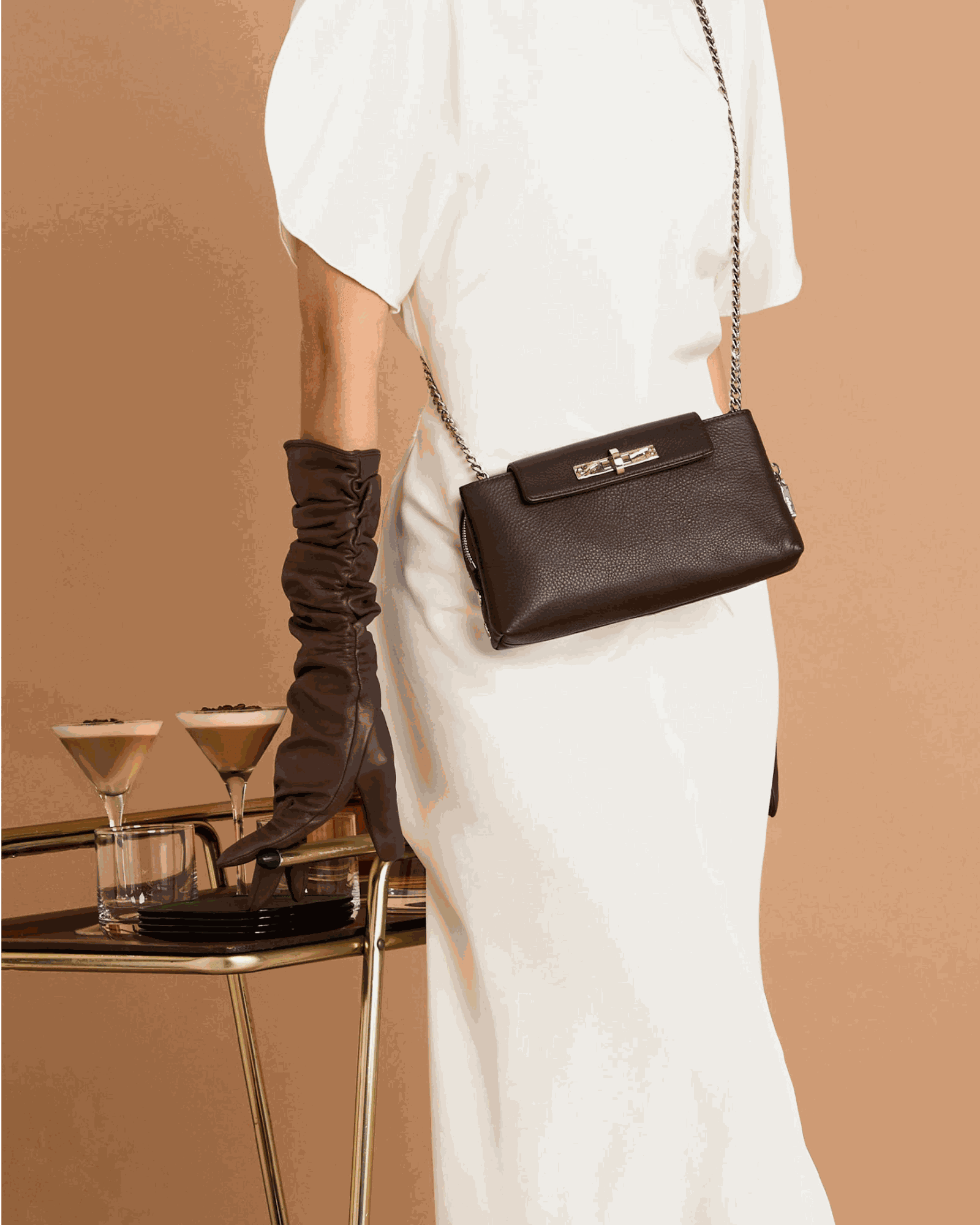 Charlotte-Sml-Espresso-Pebble-S-Model-View-3