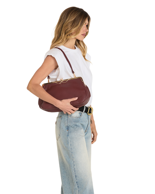 Vivienne-Lrg-Cherrywood-Pebble-G-Model-View