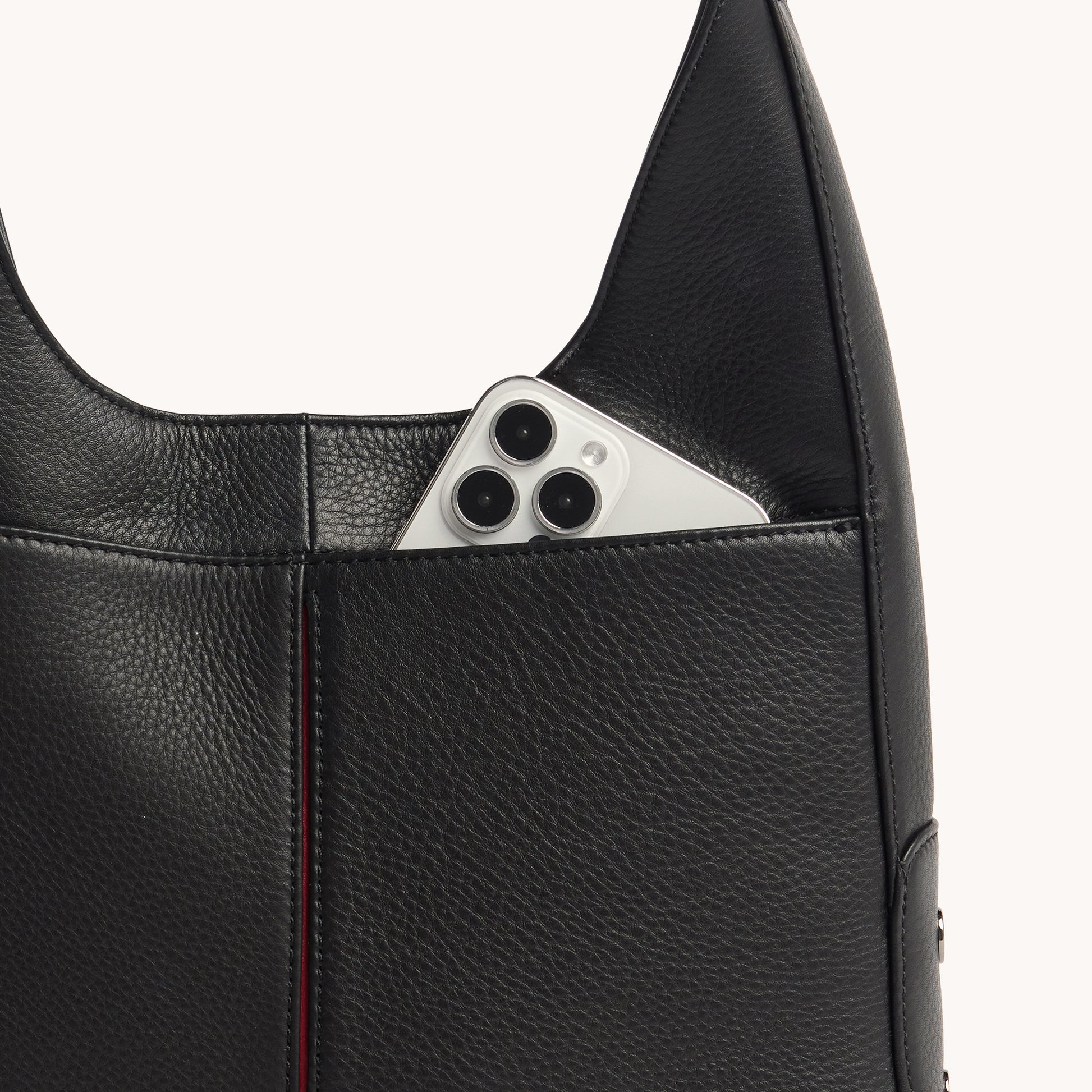 Tim-Med-Black-GM-Back-View