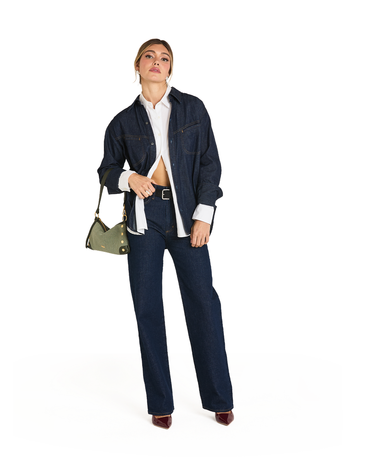 Model height is 5'9''