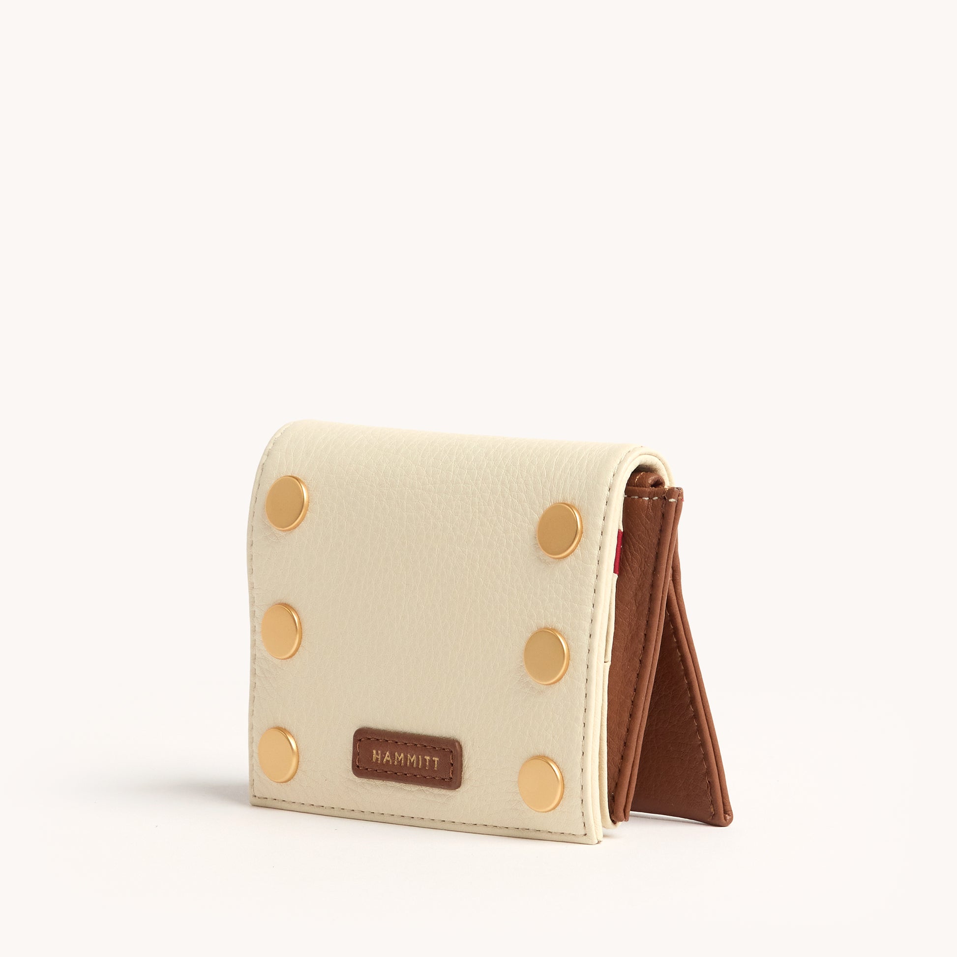 Allen-Wallet-Courtyard-Cream-BG-Front-View-2