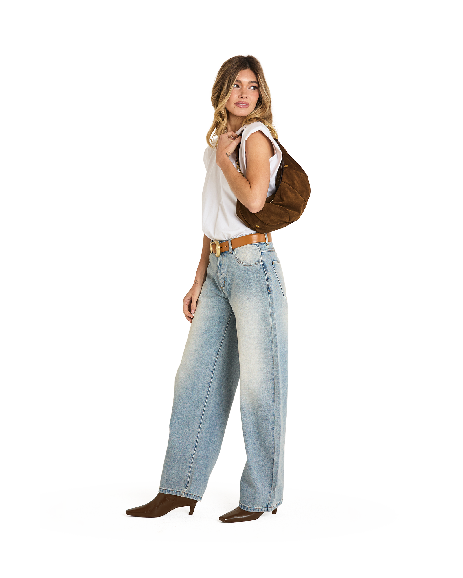 Model height is 5'9''