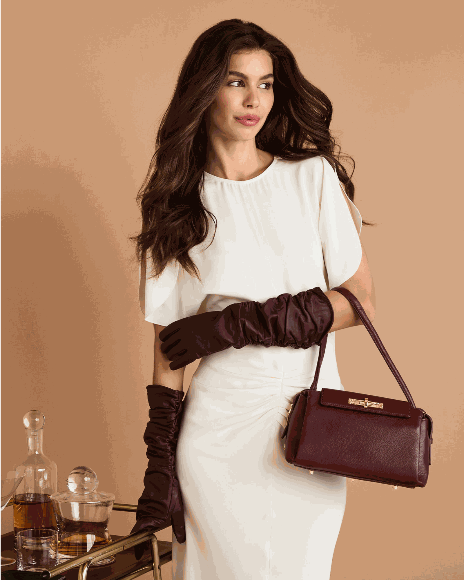 Charlotte-Med-Cherrywood-Pebble-G-Model-View-4