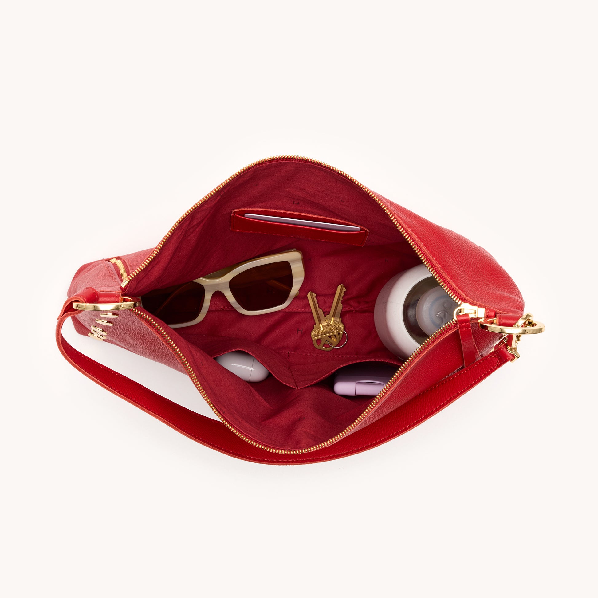 Kyle-Lrg-Chili-Red-G-Inside-View