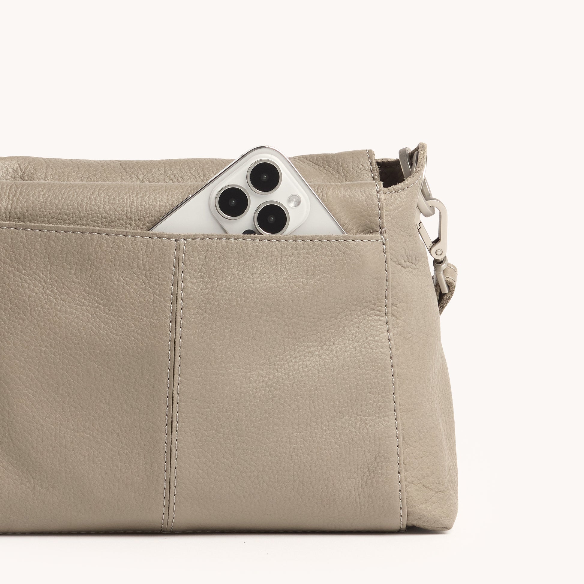 Bryant-Med-Pewter-Pebble-BS-Front-View-Detail