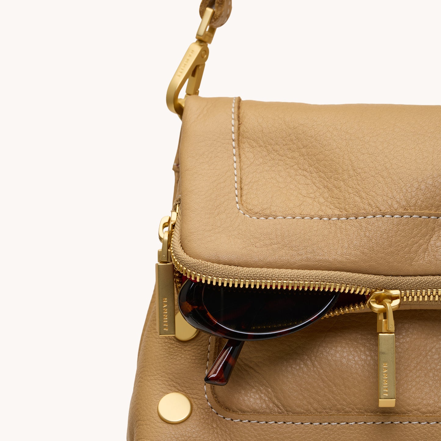 Beverly-Med-Toasty-Sand-BG-Front-View-Detail