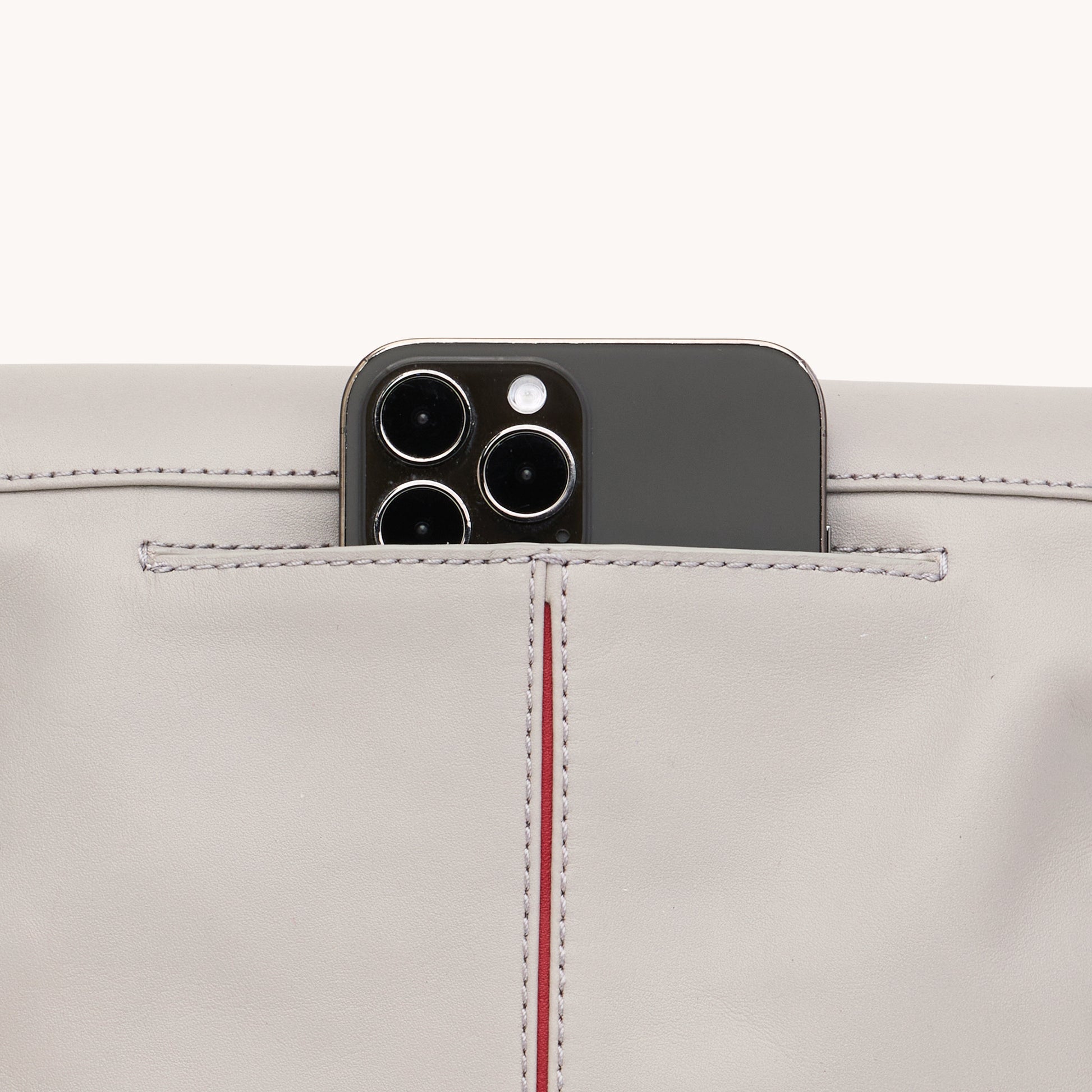 VIP-Med-Stormy-BG-Front-View-Detail