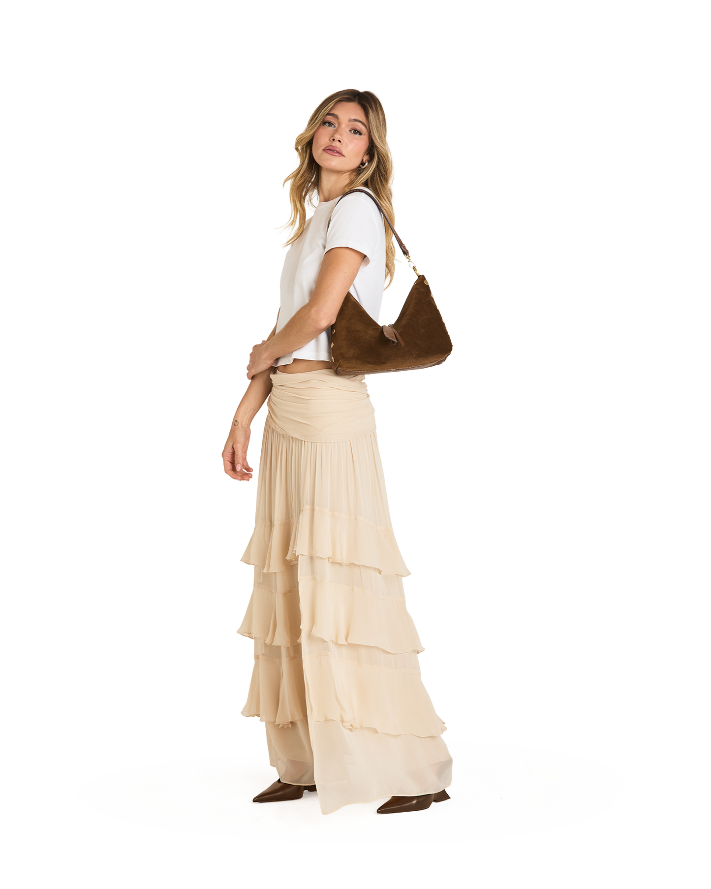 Model height is 5'9''