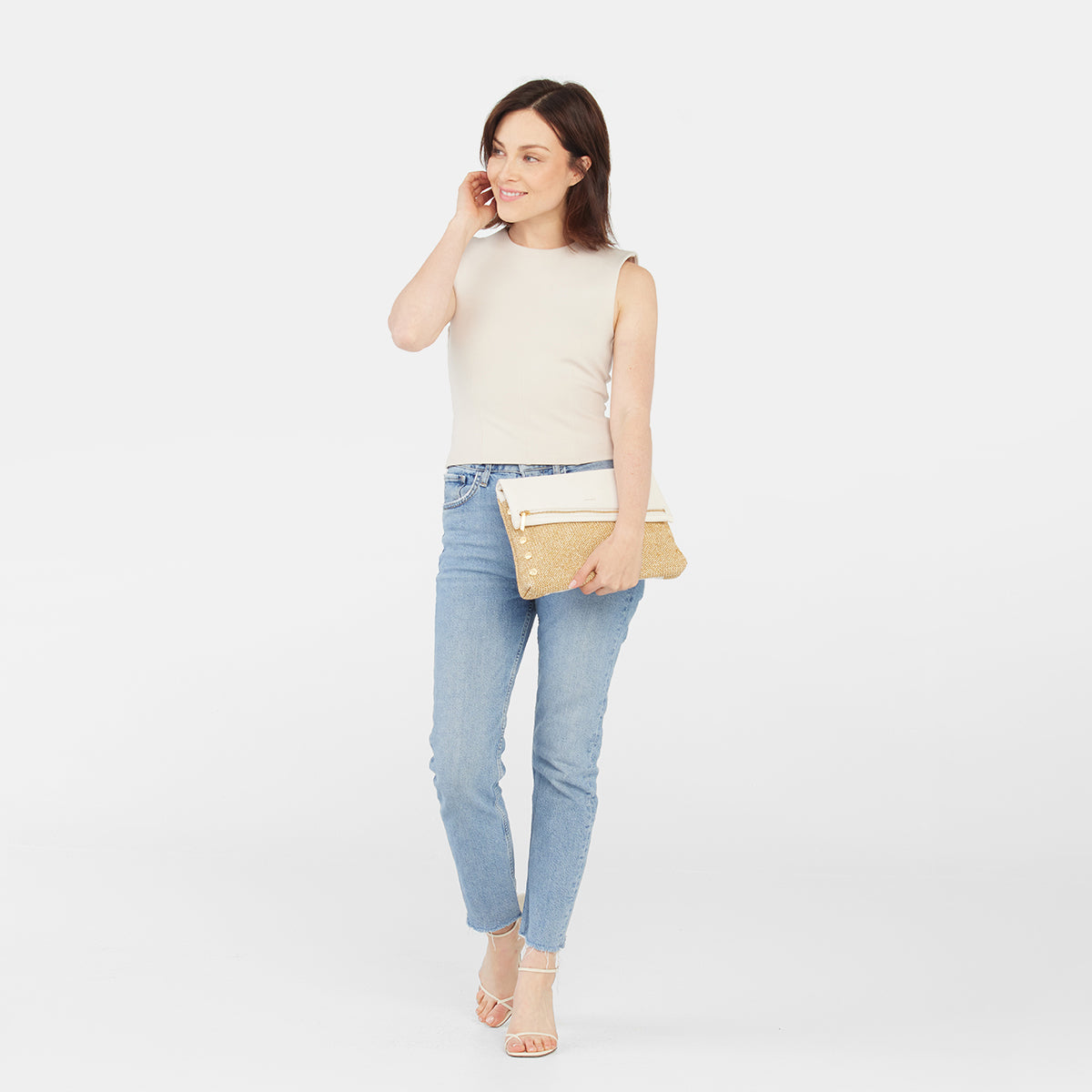 Model height is 5'7''