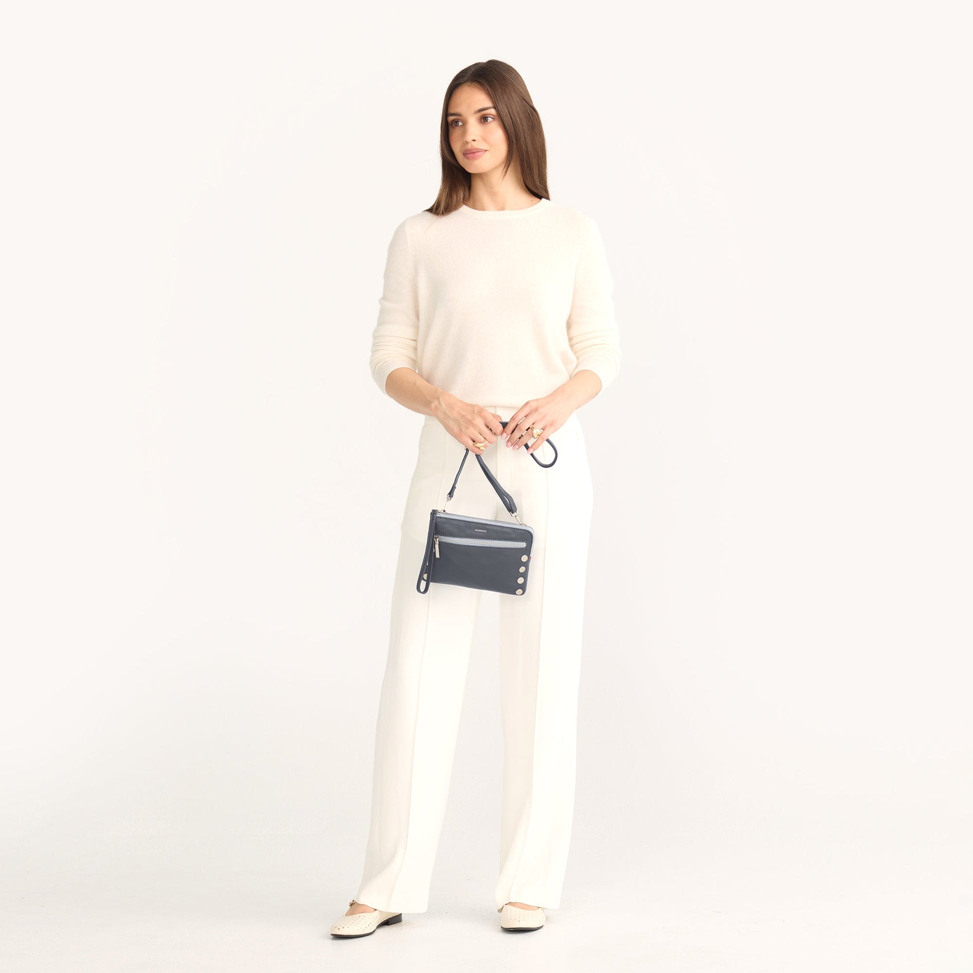 Model height is 5'8.5''