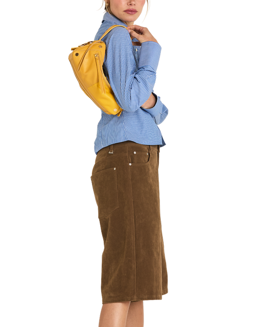 Doxie-Med-Double-Yellow-G-Model-View-2