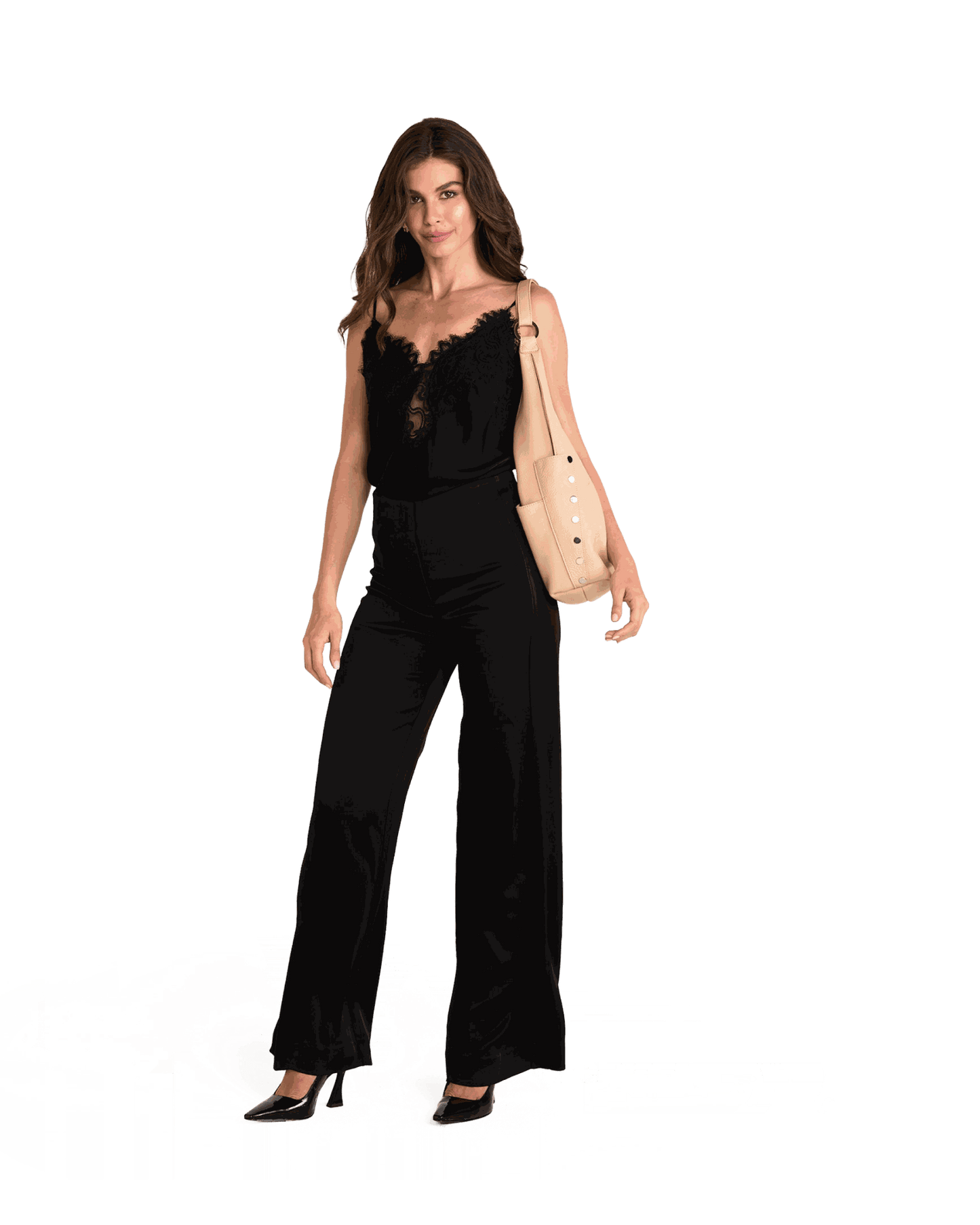 Model height is 5'9.5''