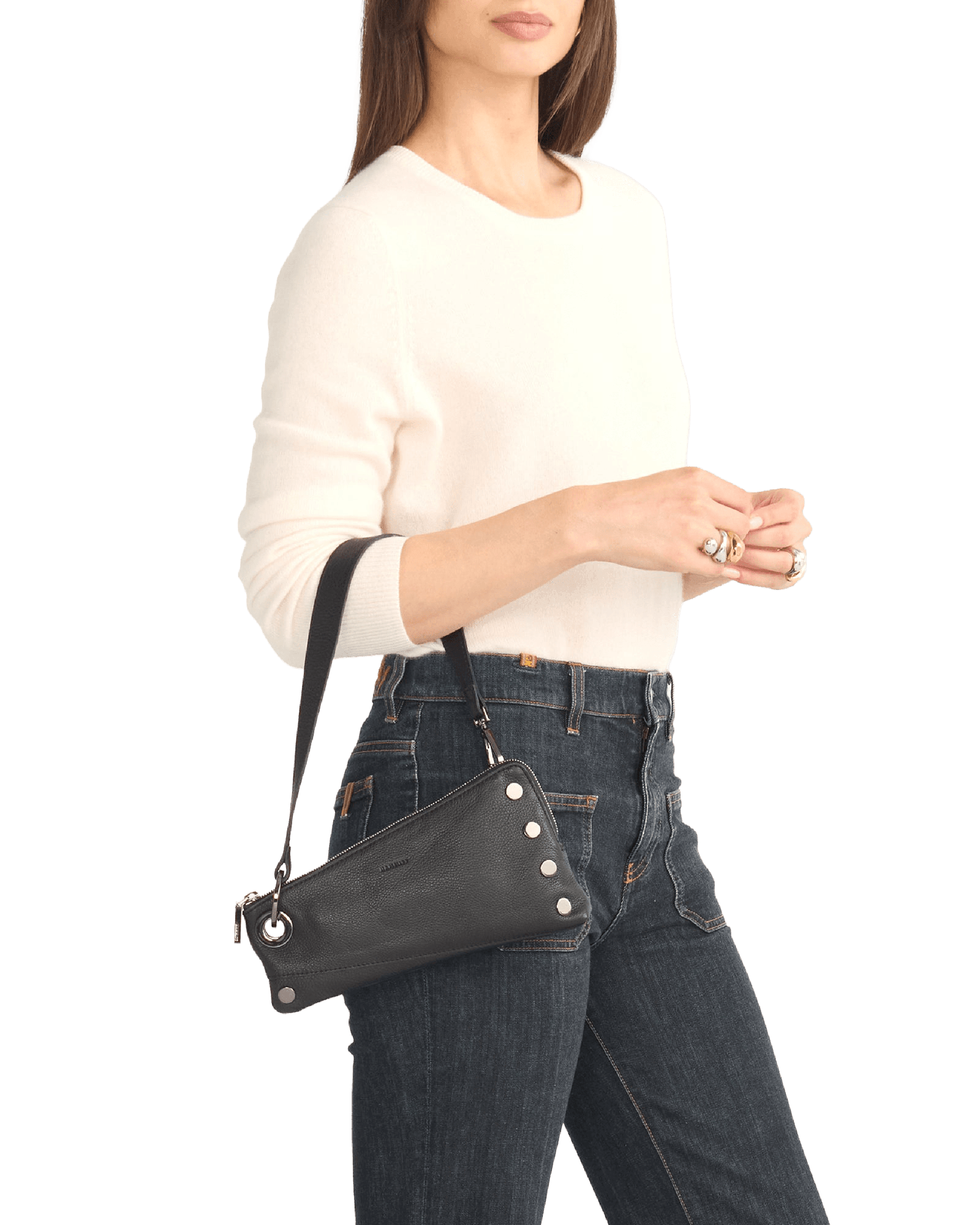 Nash-Pochette-Black-GM-Model-View