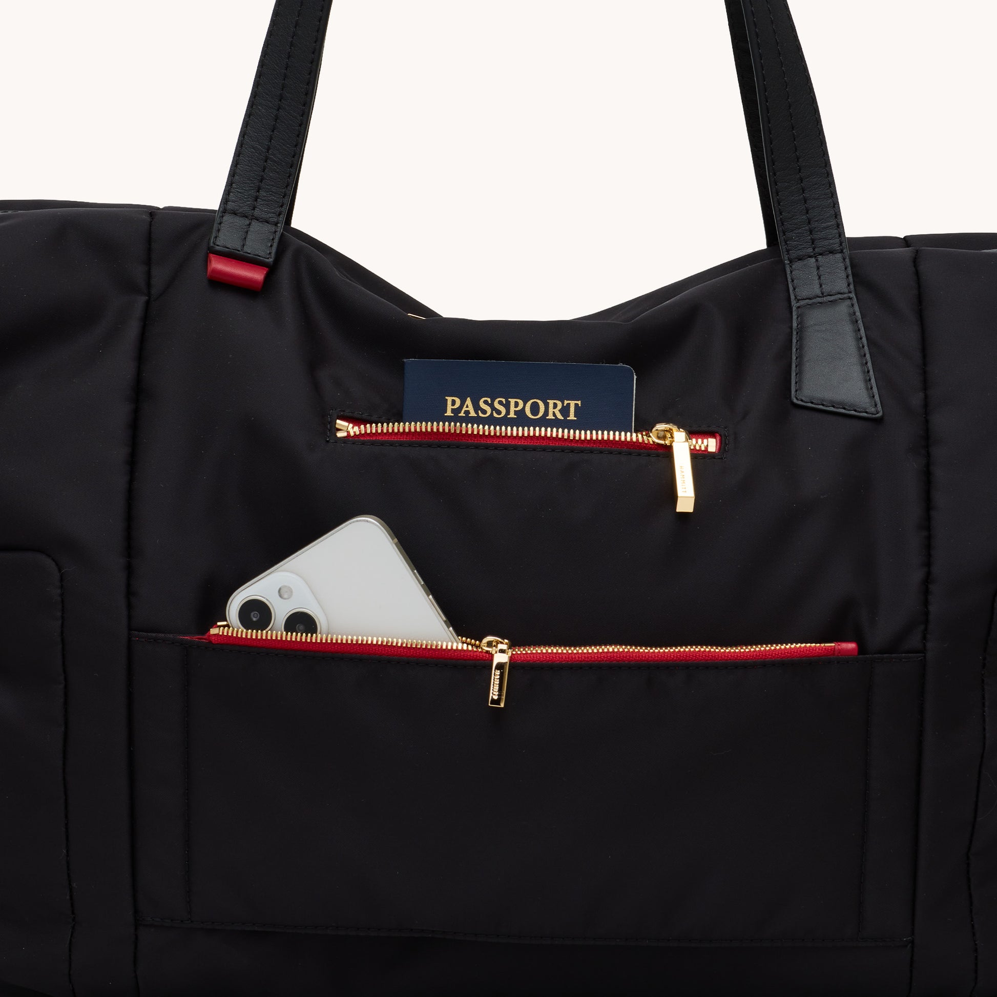 Ivy-Weekender-Black-Nylon-G-Red-Zip-Back-View-Detail