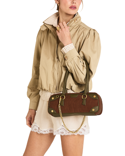 Meredith-Sml-Tuscan-Tandem-AG-Model-View