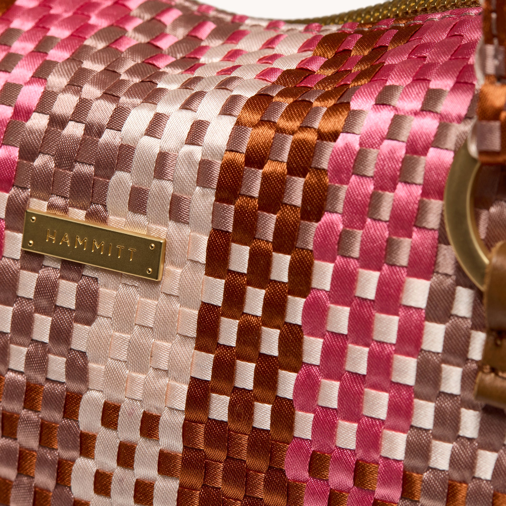 Daniel-Med-Ribbon-Weave-BG-Front-View-Detail