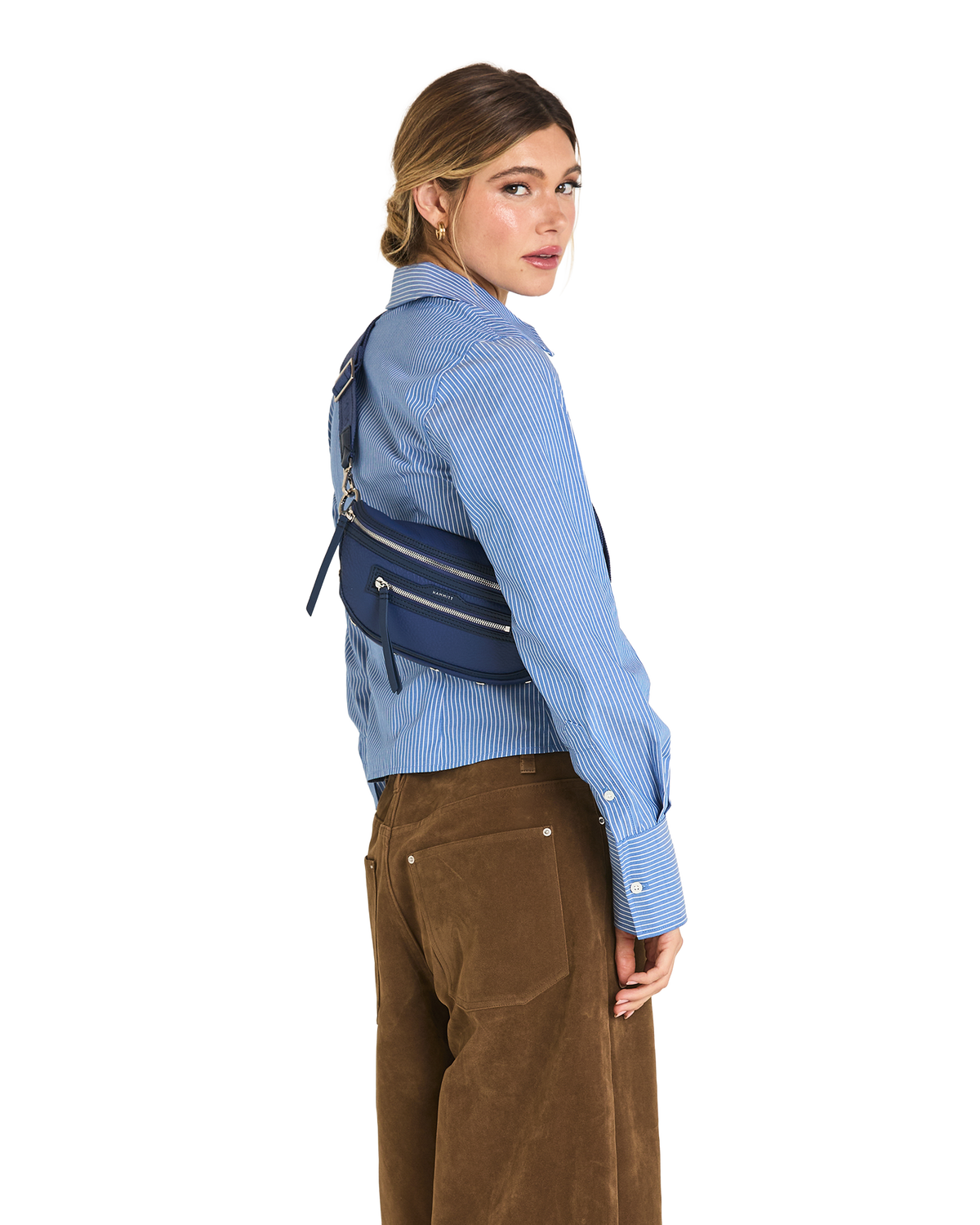 Charles-Crossbody-Med-Power-Lunch-S-Model-View