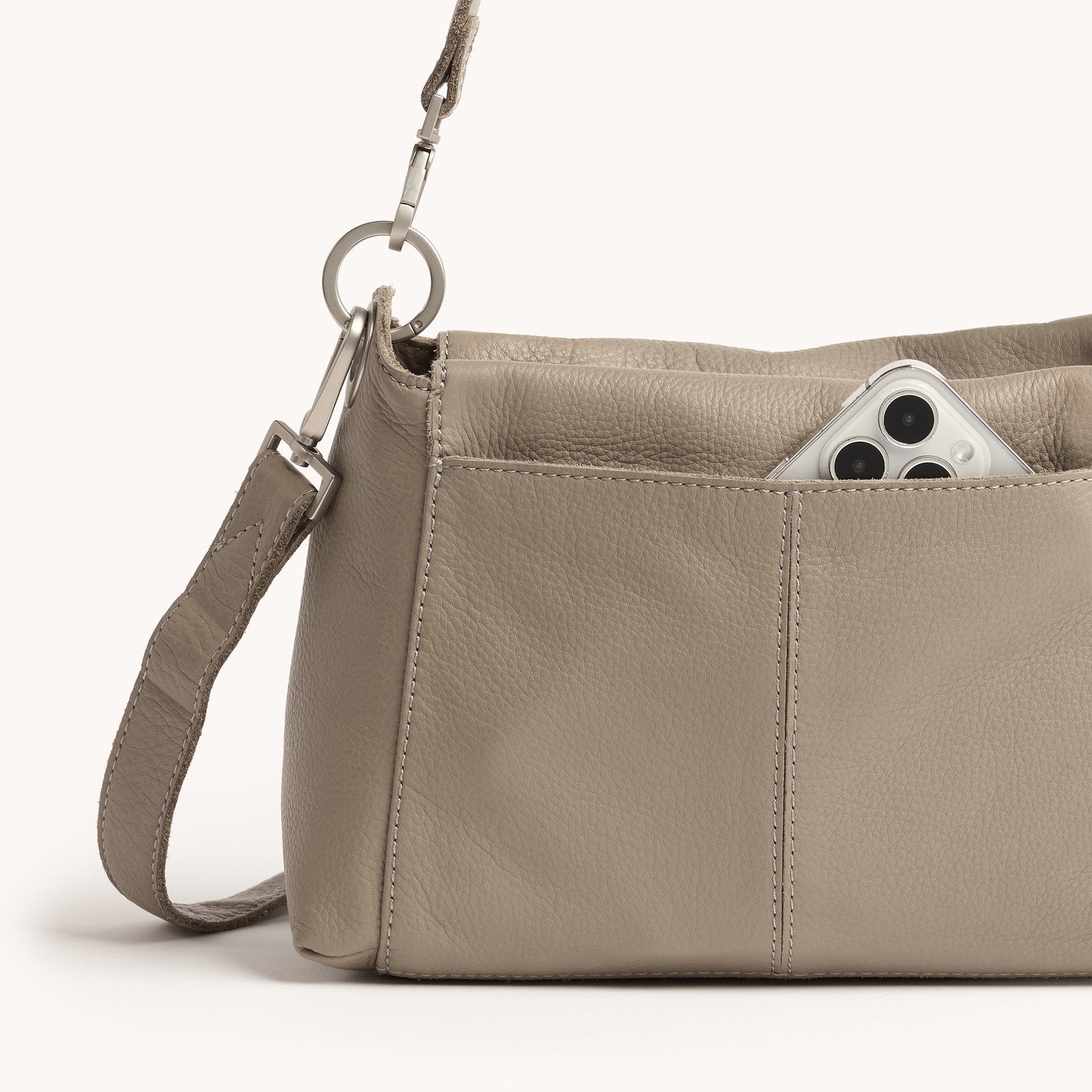 Bryant-Med-Pewter-Pebble-BS-Back-View