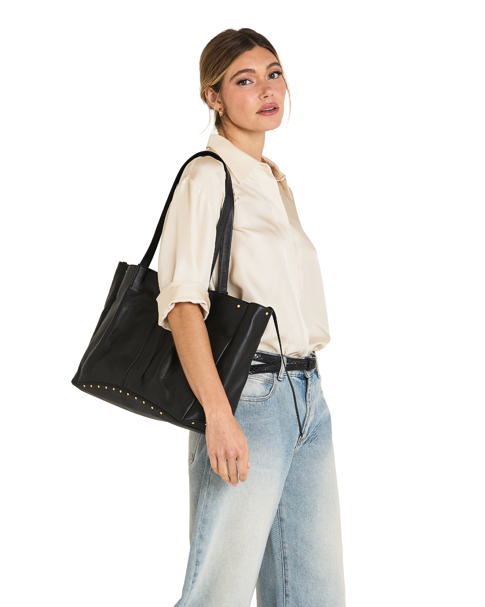 Meryl-Carryall-Black-BG-Model-View