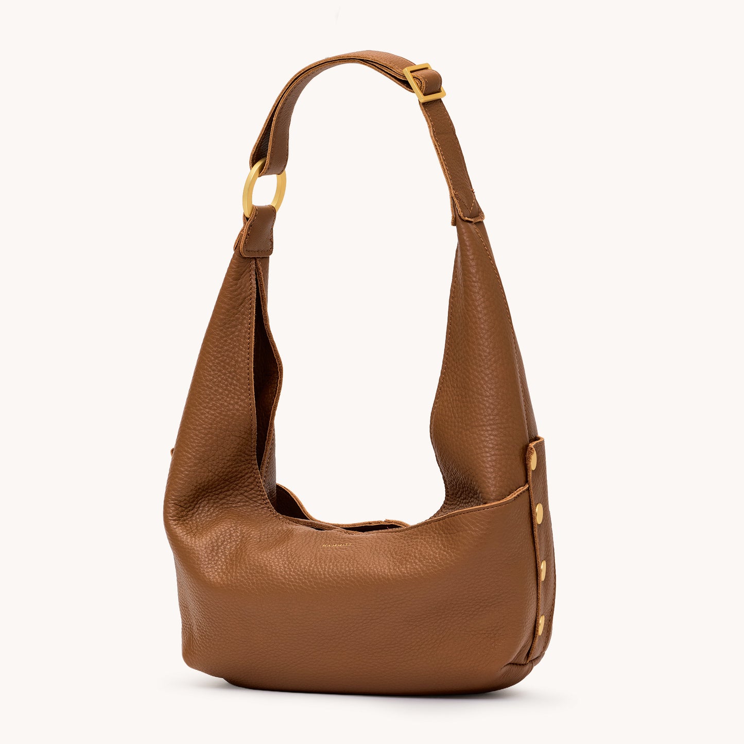 Tom-Zip-Med-Mahogany-Pebble-BG-Red-Zip-Front-View-2