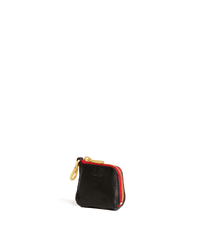 Syd-Pouch-Black-BG-Red-Zip-Front-View