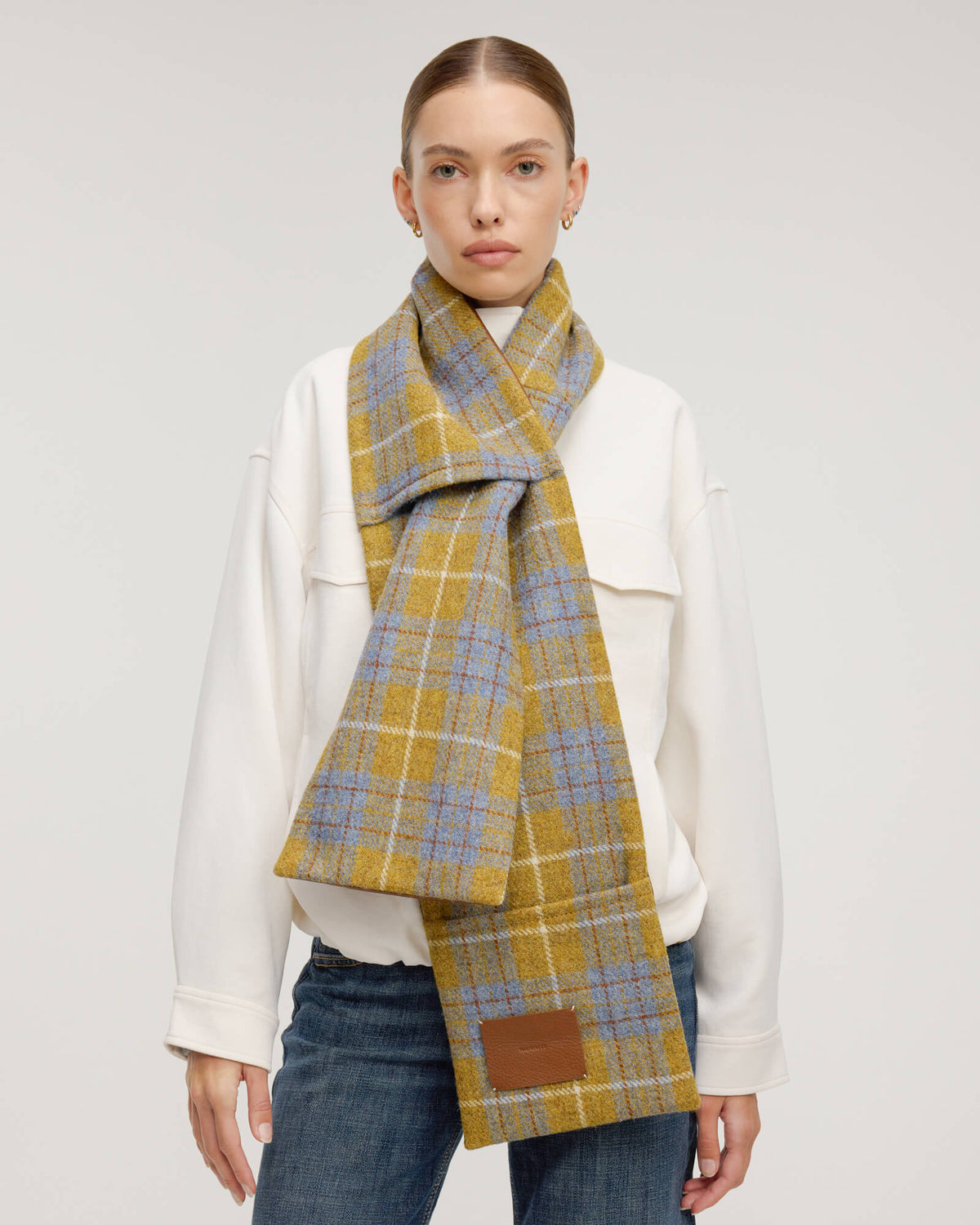 Lenny-Highlands-Tweed-Model-View