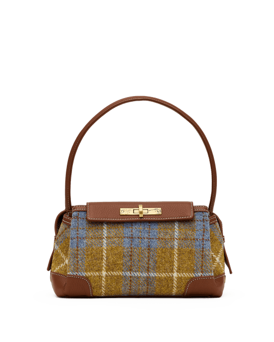 Charlotte-Med-Highlands-Tweed-AG-Front-View
