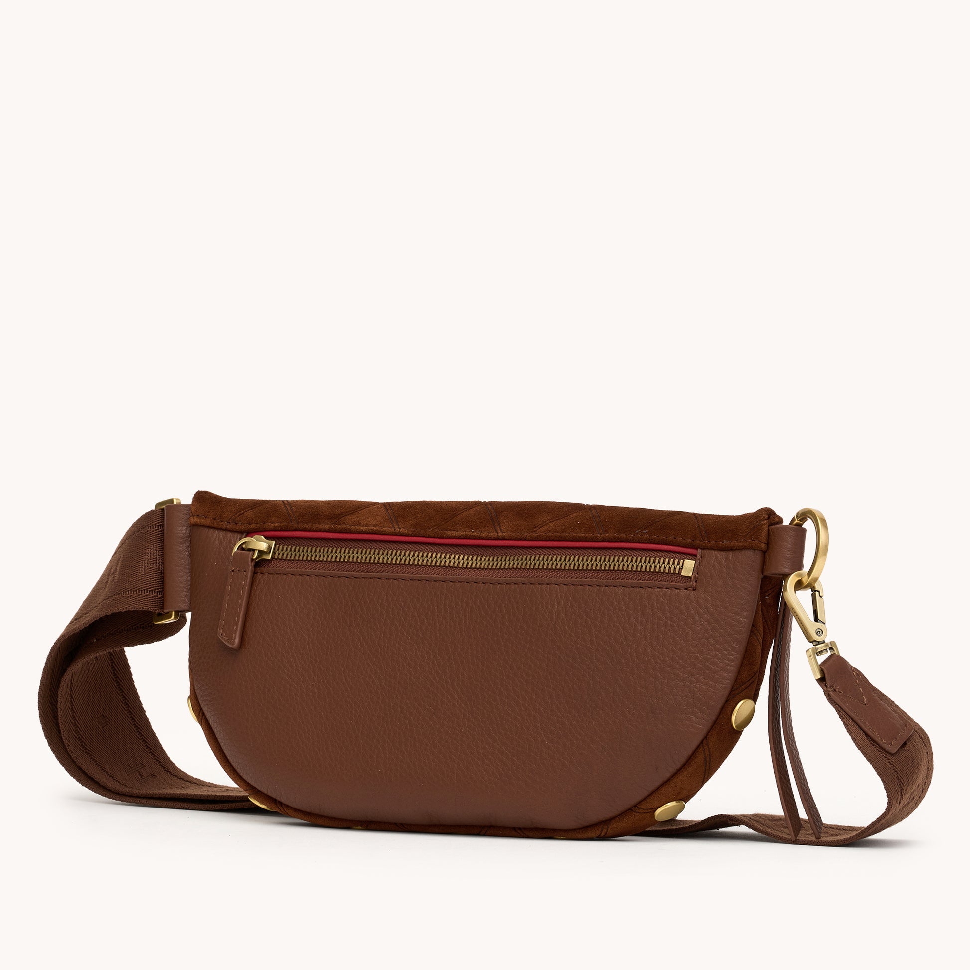 Charles-Crossbody-Med-Choco-Diamond-S-AG-Detail-View