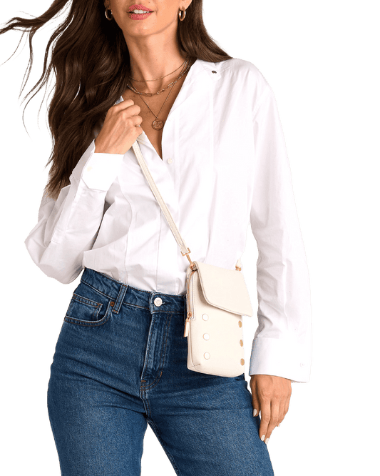 VIP-Mobile-Calla-Lily-White-BG-Model-View
