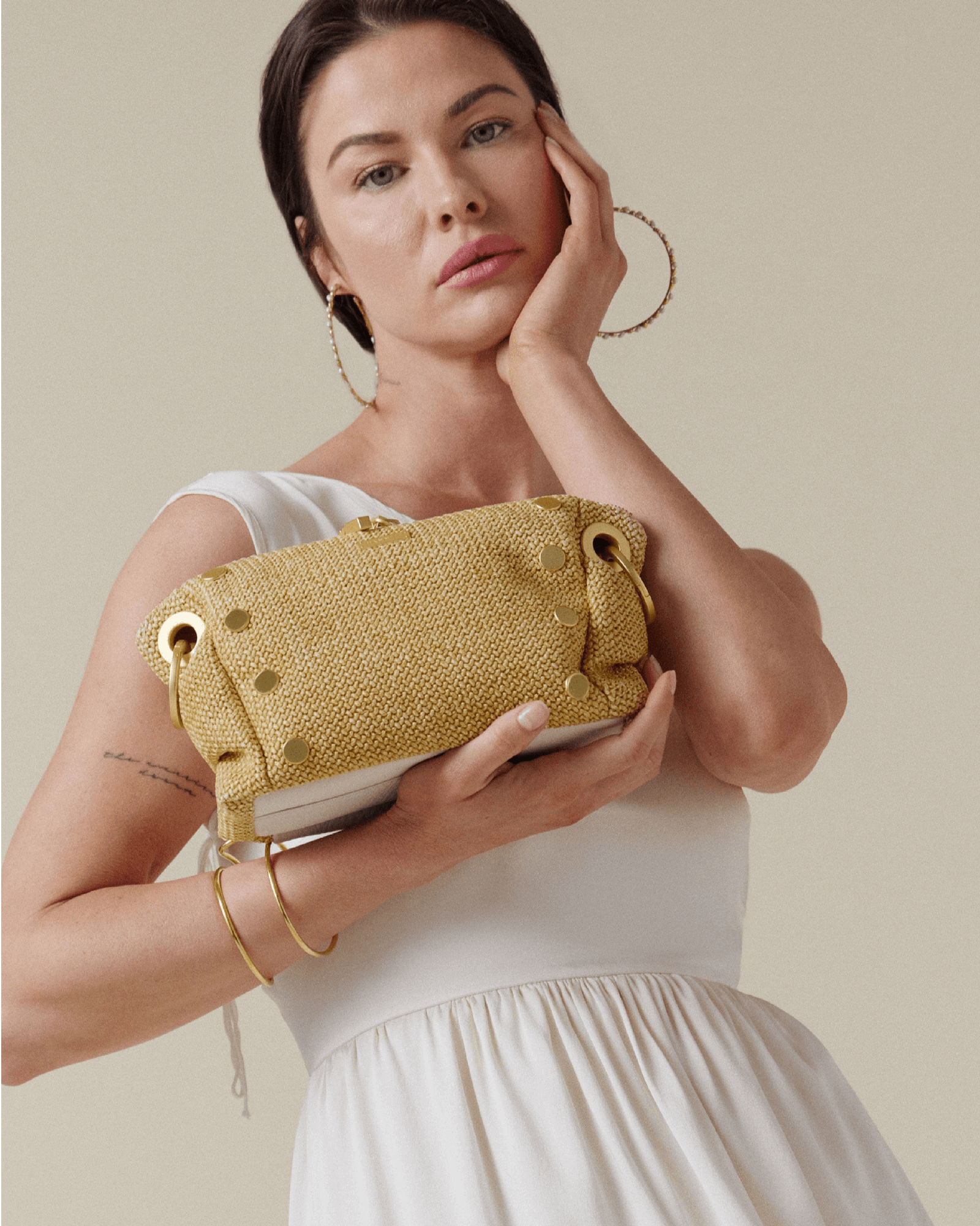Daniel-Crossbody-Clutch-Sml-Calla-Lily-White-Raffia-BG-Model-View-4
