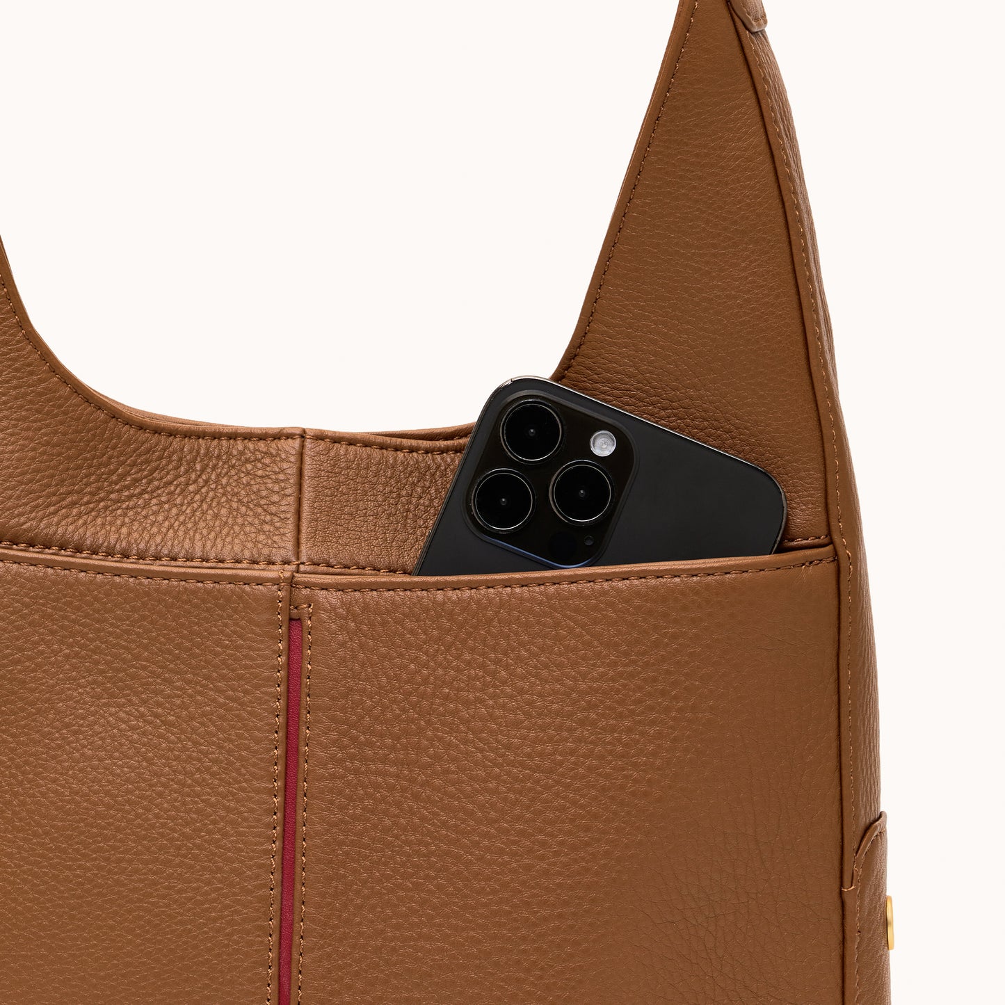 Tim-Med-Mahogany-Pebble-BG-Detail-View