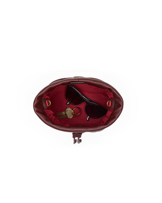 Gianna-Sml-Quilted-Cherrywood-BG-Inside-View