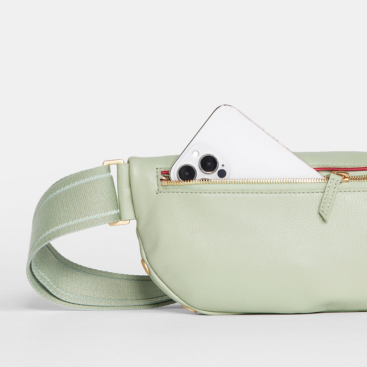 Charles-Crossbody-Med-Cypress-Sage-Front-View-Detail