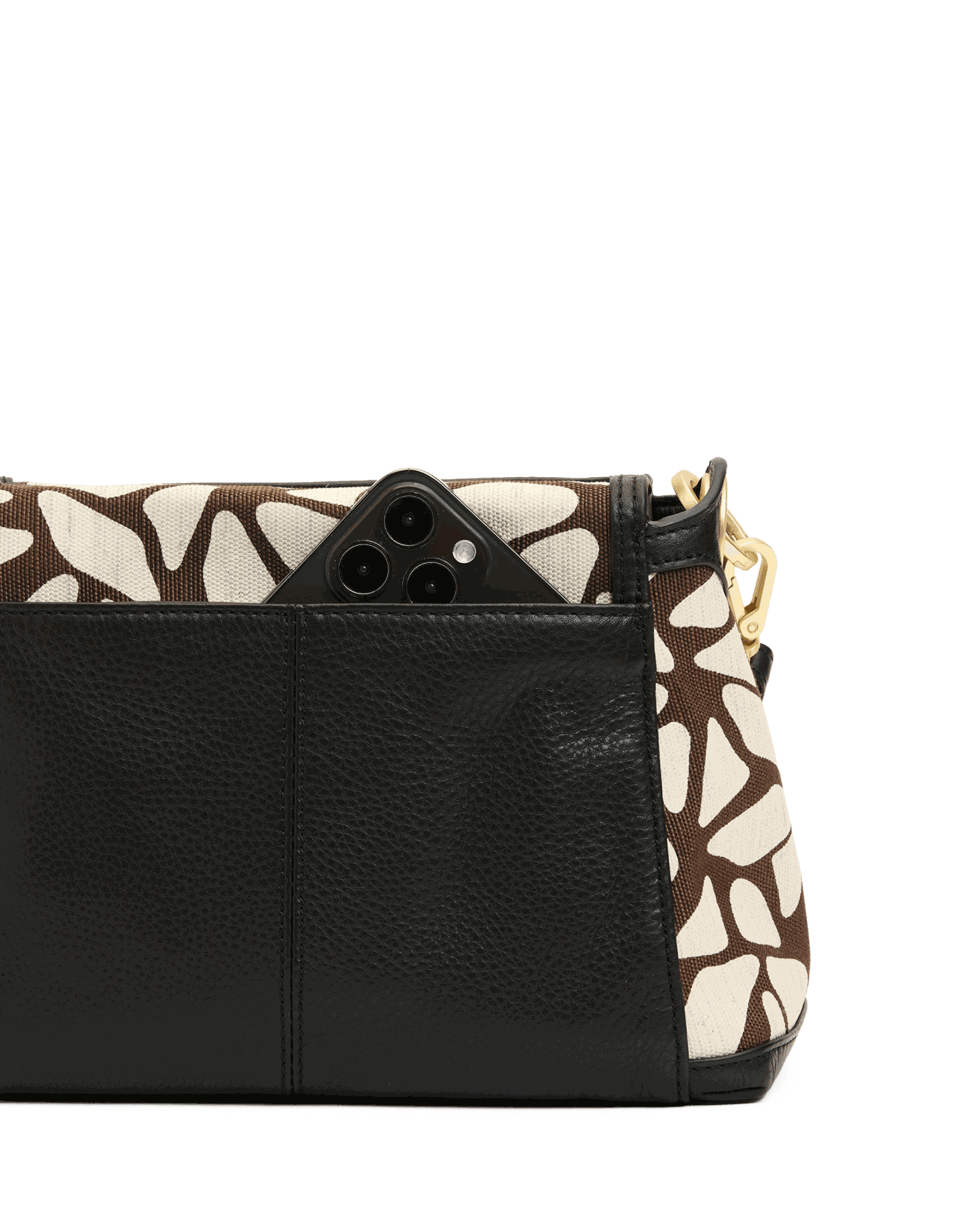 Bryant-Med-Giraffe-BG-Red-Zip-Back-View-Detail