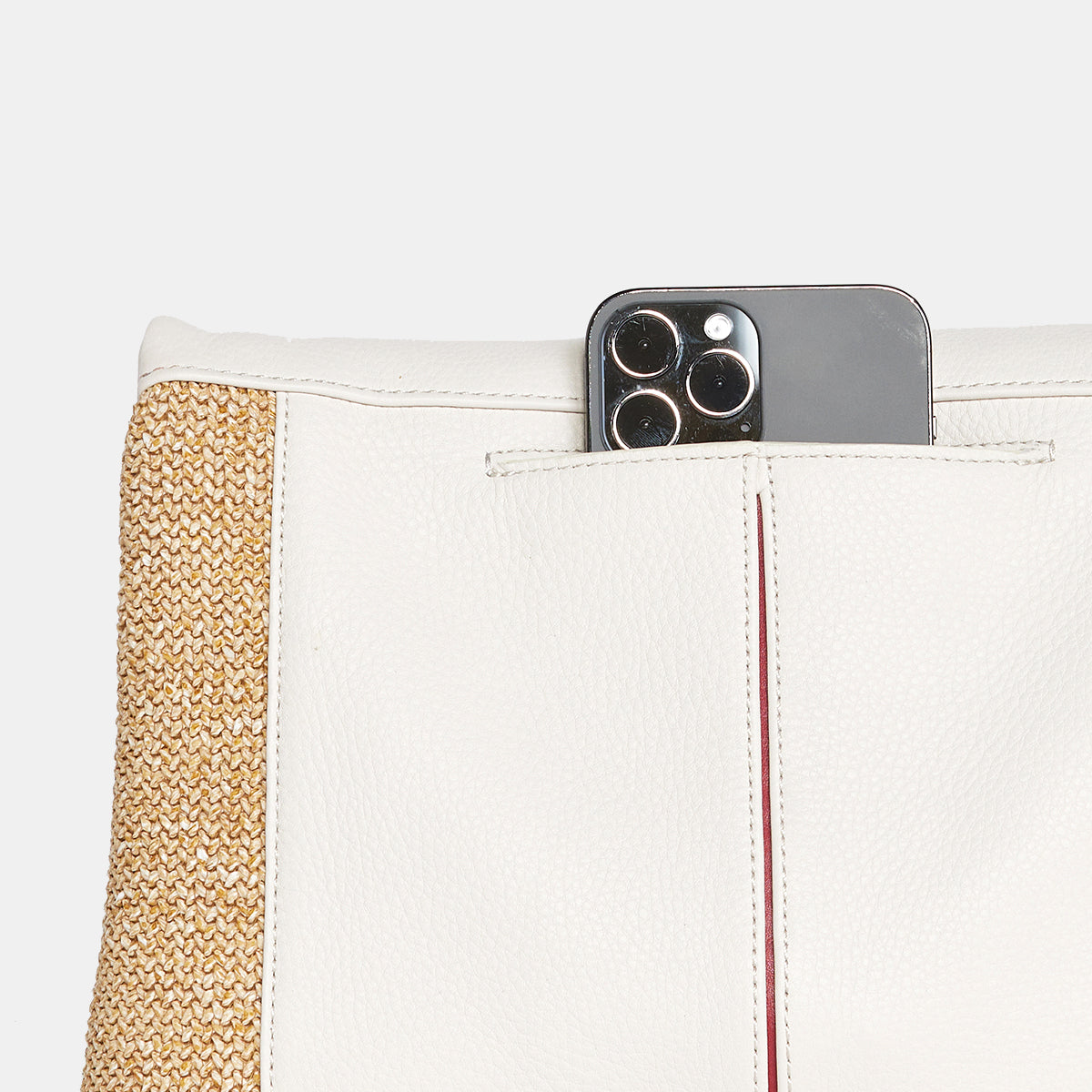 VIP-Lrg-Shell-White-Raffia-Front-View-Detail