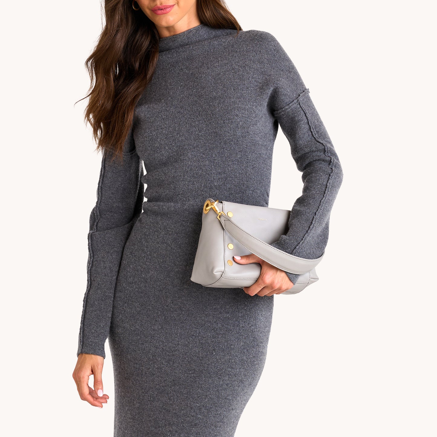 Bryant-Med-Stormy-BG-Model-View-2