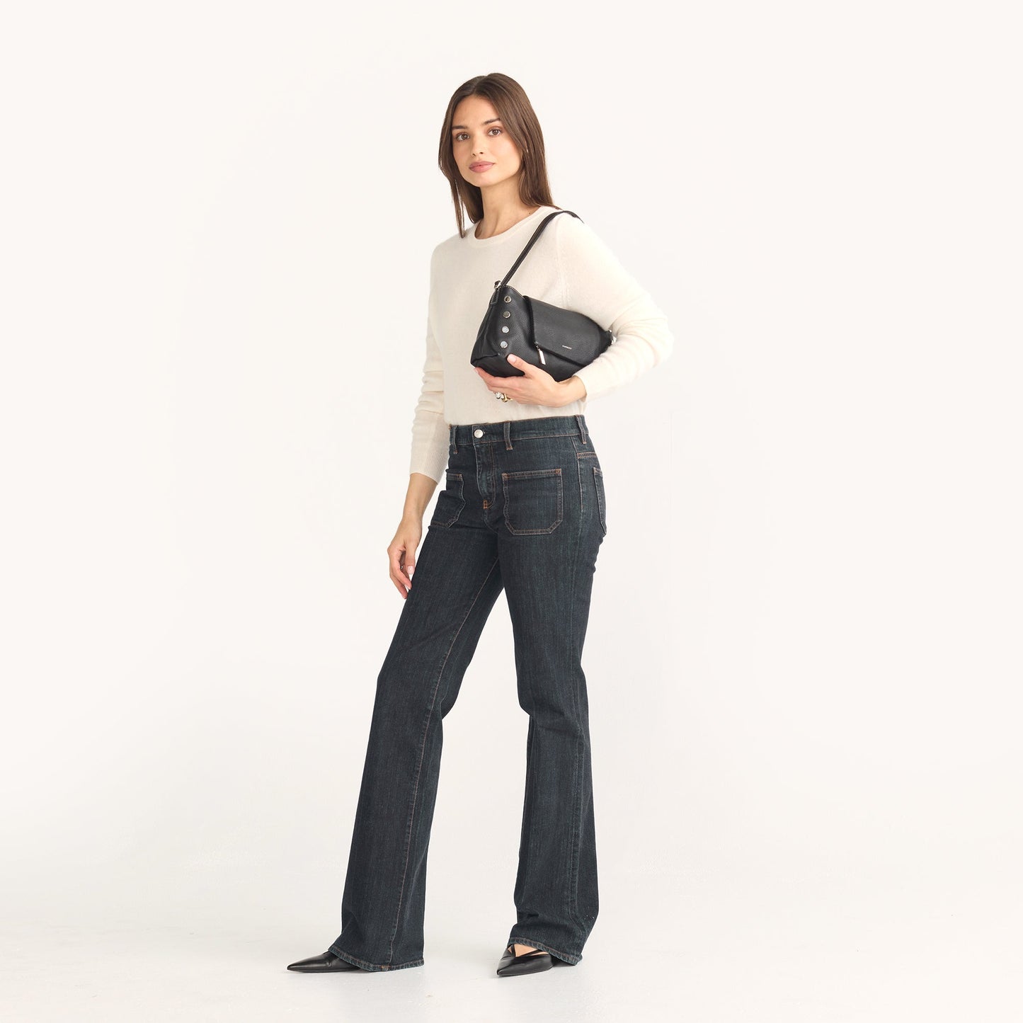 Model height is 5'8.5''