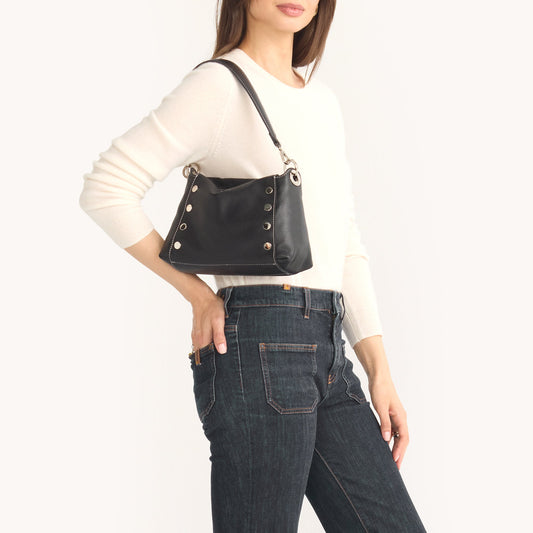 Bryant-Med-Tempo-Black-Model-View-2